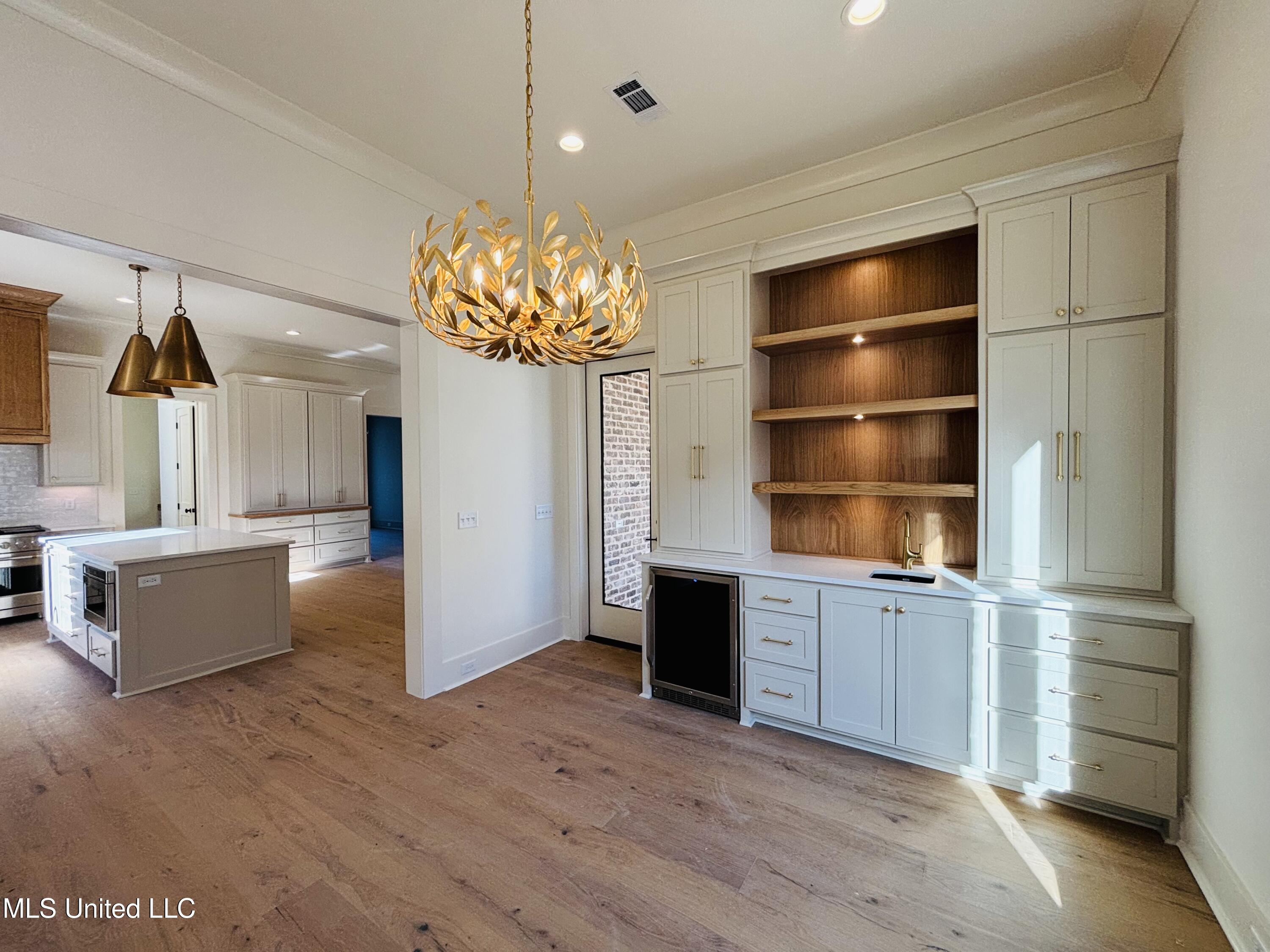 409 Whittington Circle Property Photo 16
