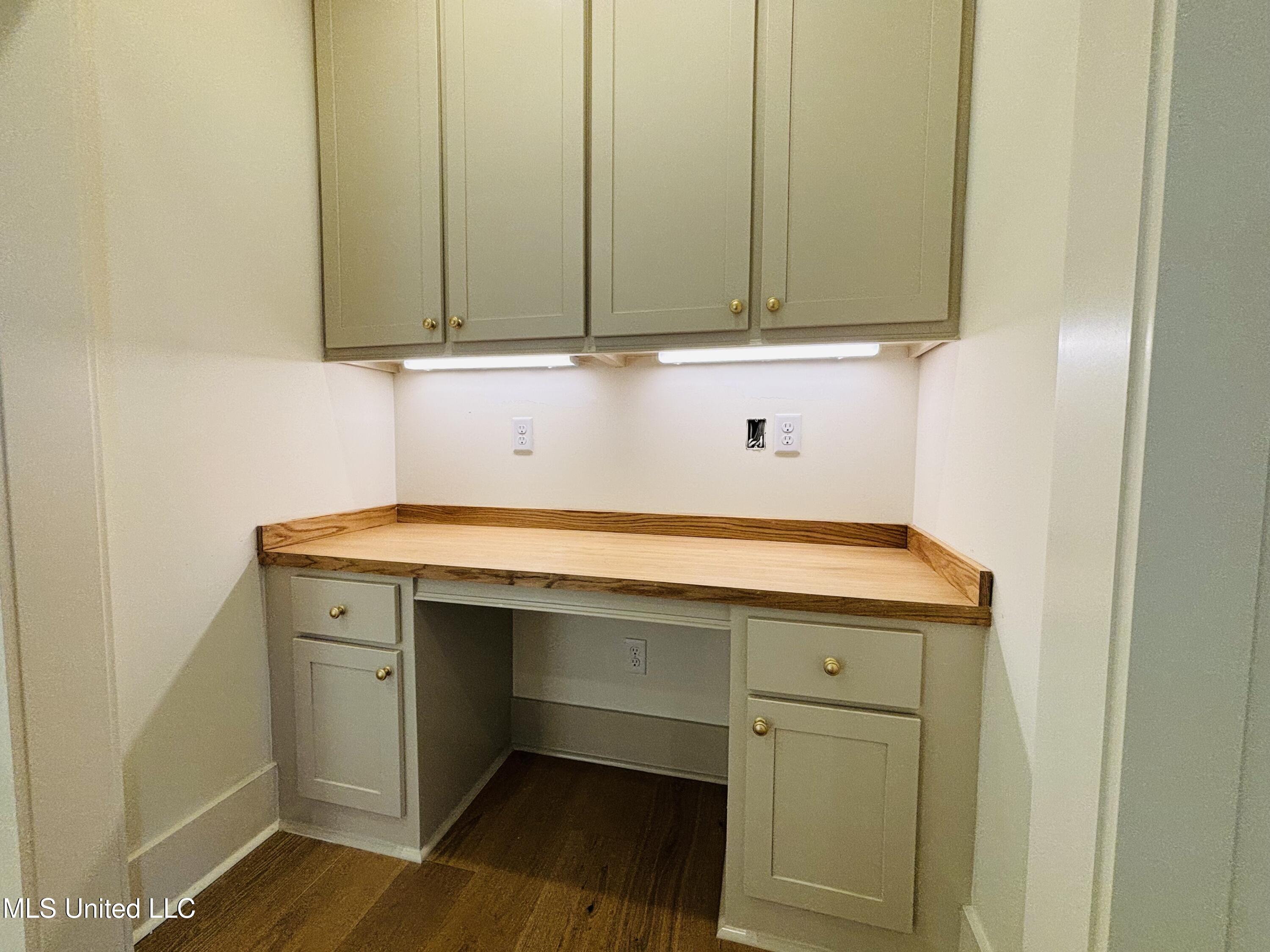 409 Whittington Circle Property Photo 43