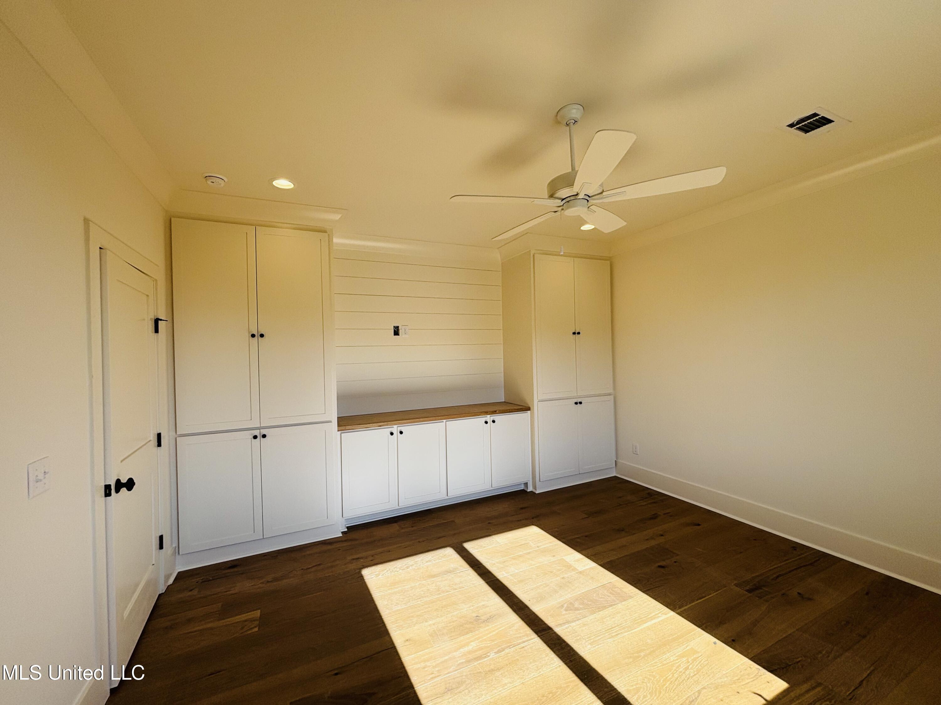 409 Whittington Circle Property Photo 44