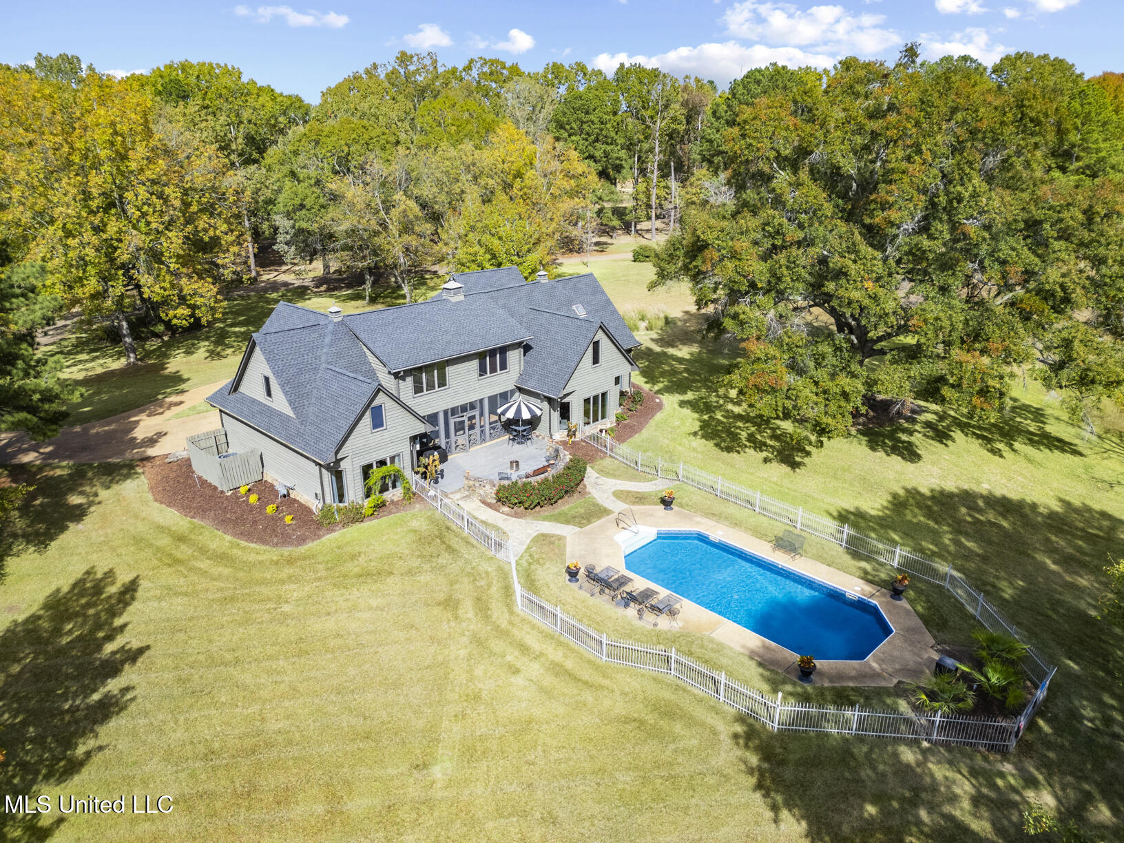 282 Deer Haven Drive Property Photo 1