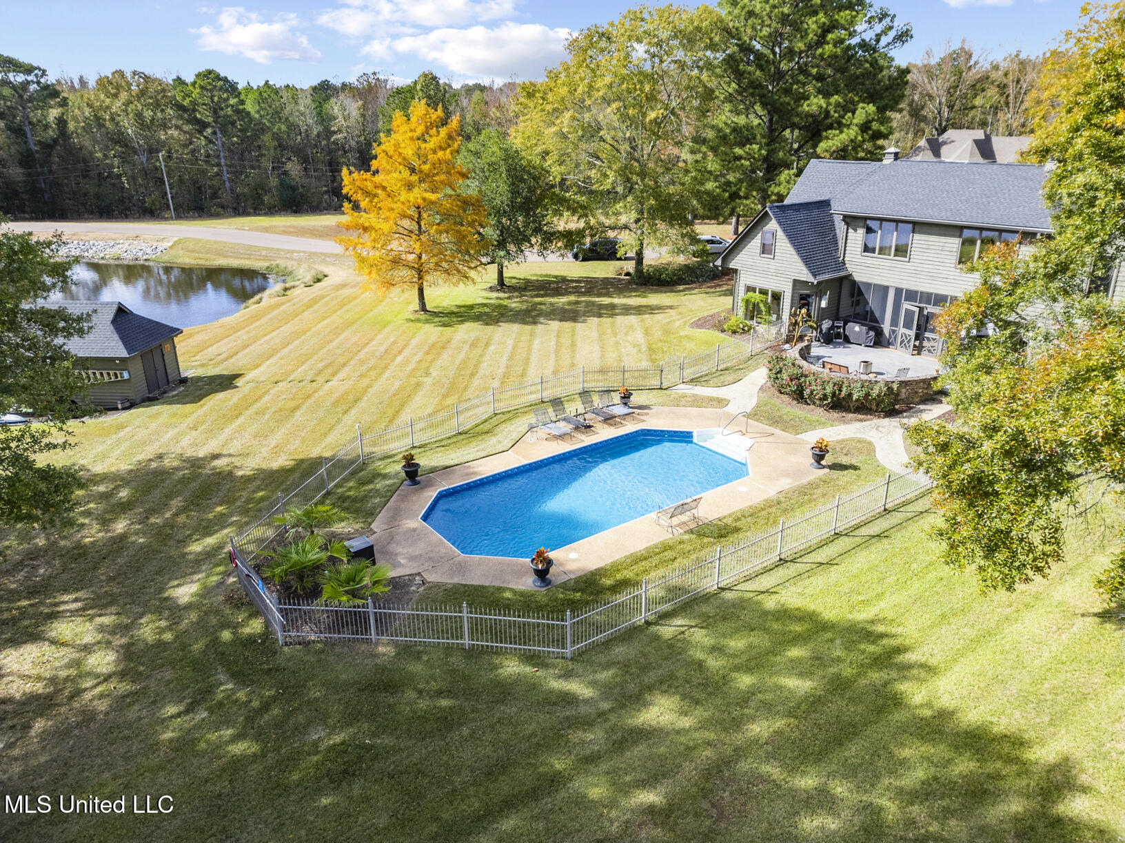 282 Deer Haven Drive Property Photo 3