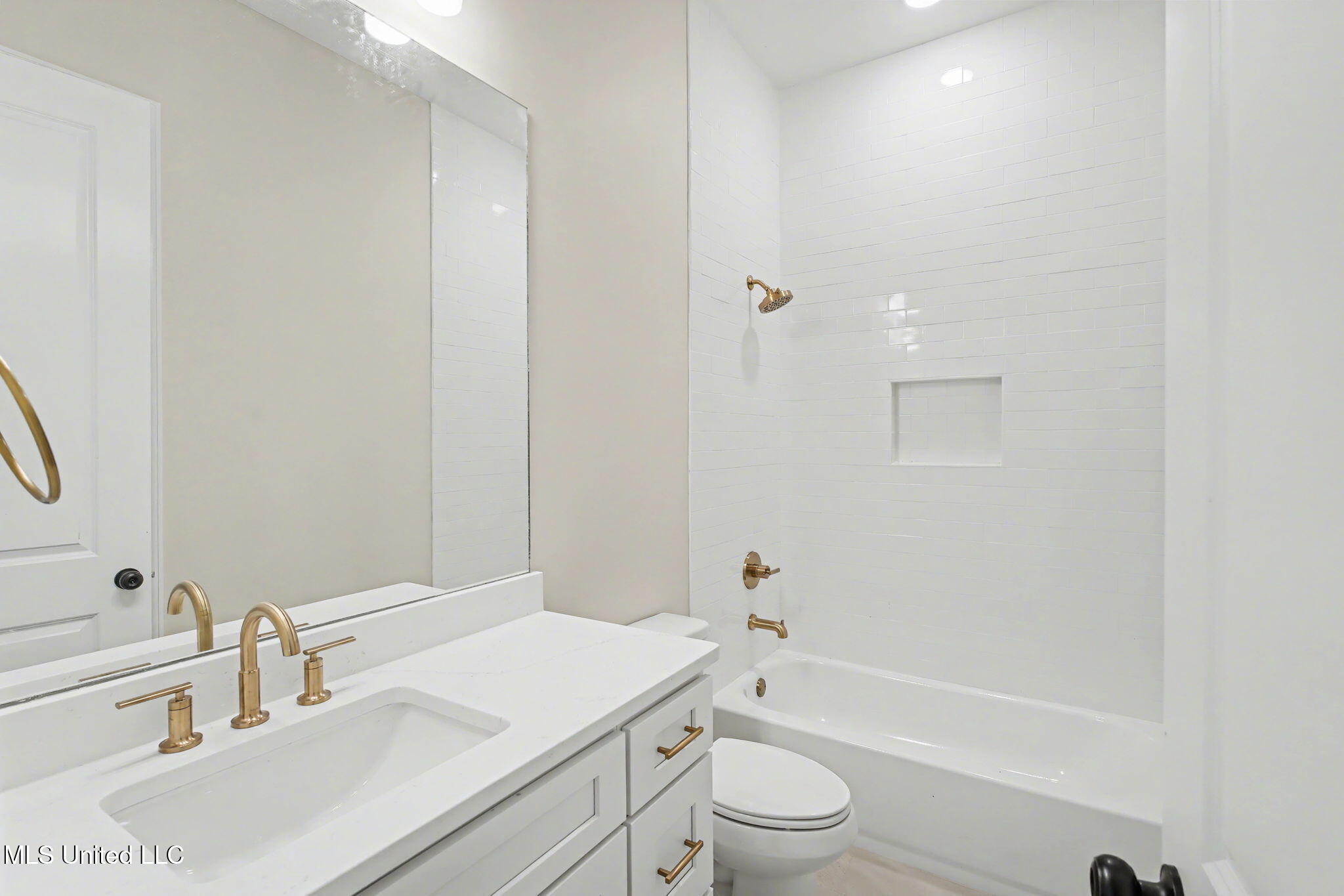 2035 Livingston Way Property Photo 25
