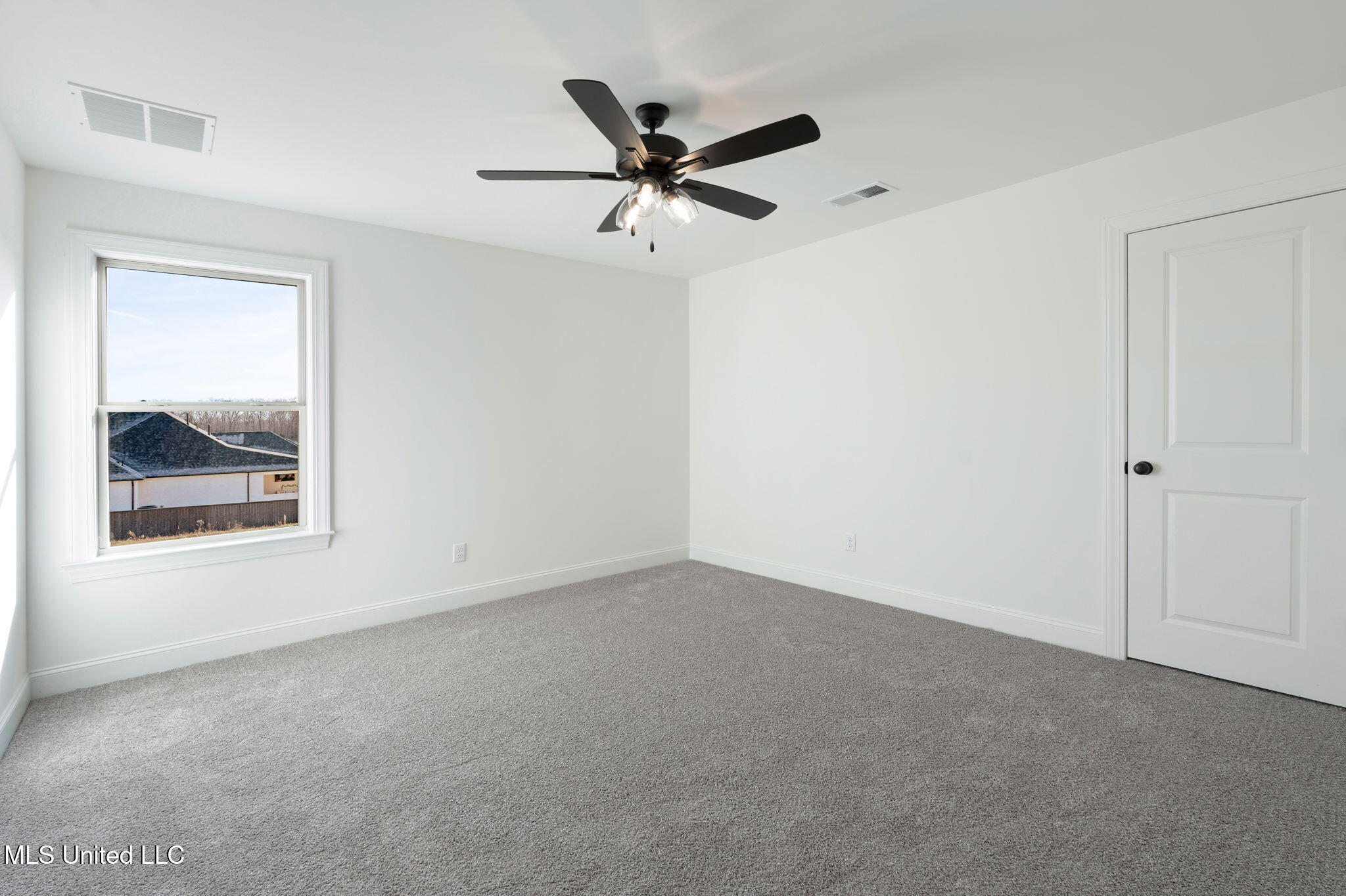 2035 Livingston Way Property Photo 34