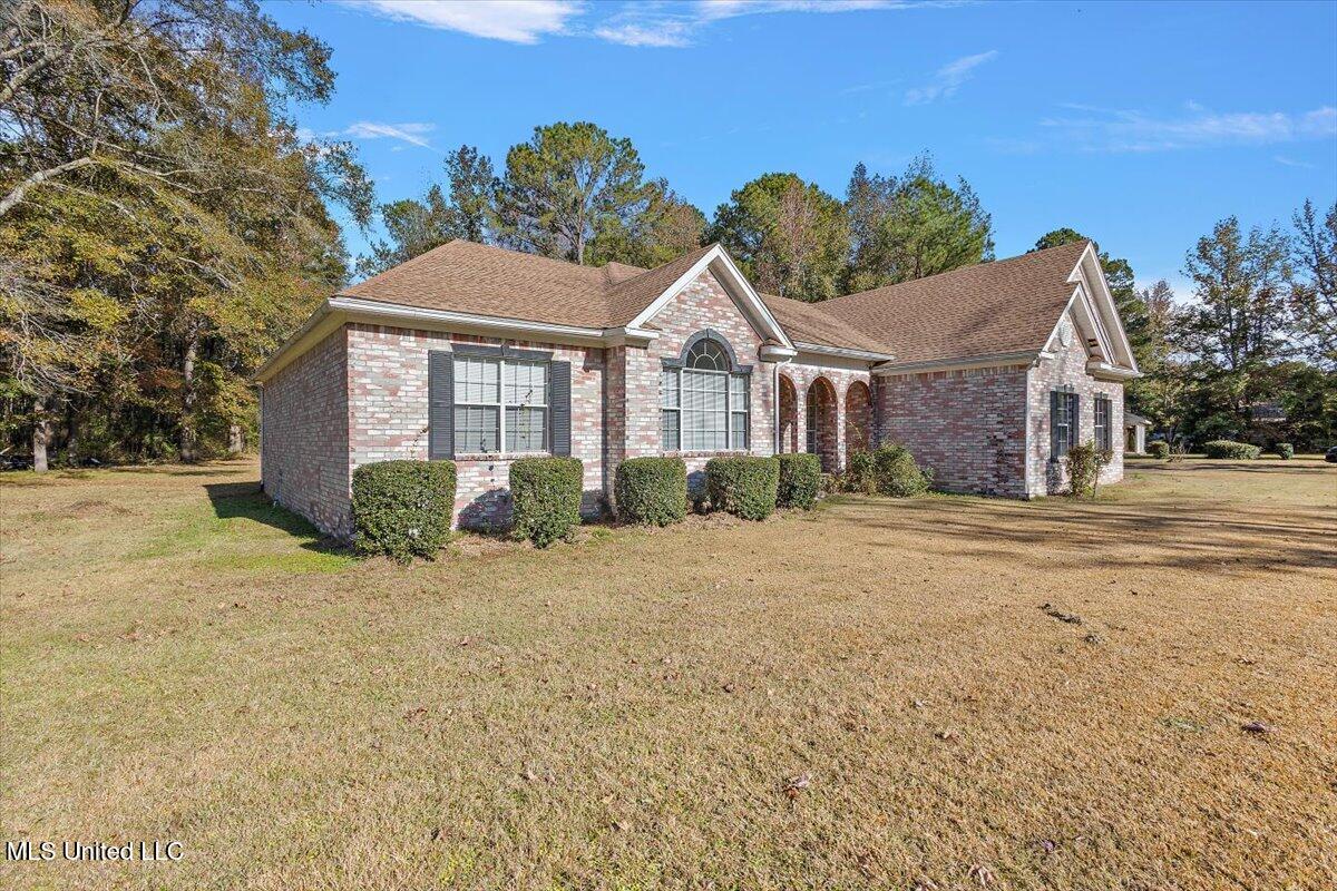 866 Old River Road Property Photo 23