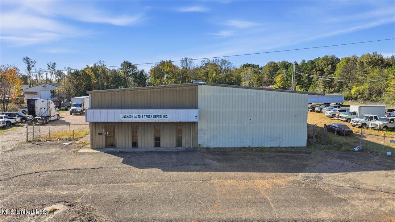 429 Highway 80 Property Photo 2