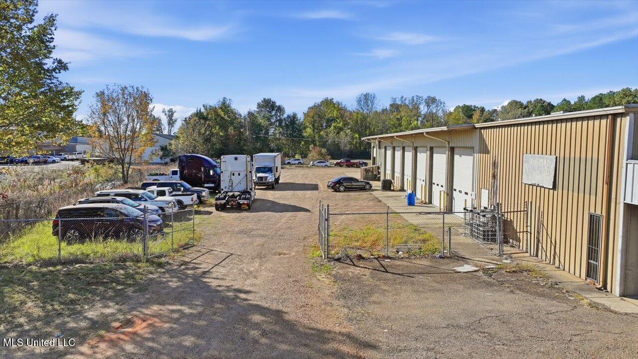 429 Highway 80 Property Photo 3