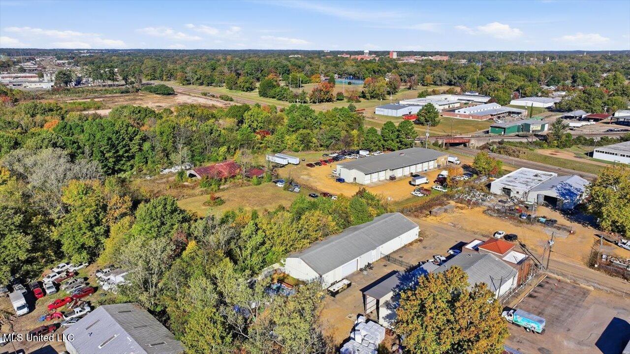 429 Highway 80 Property Photo 8