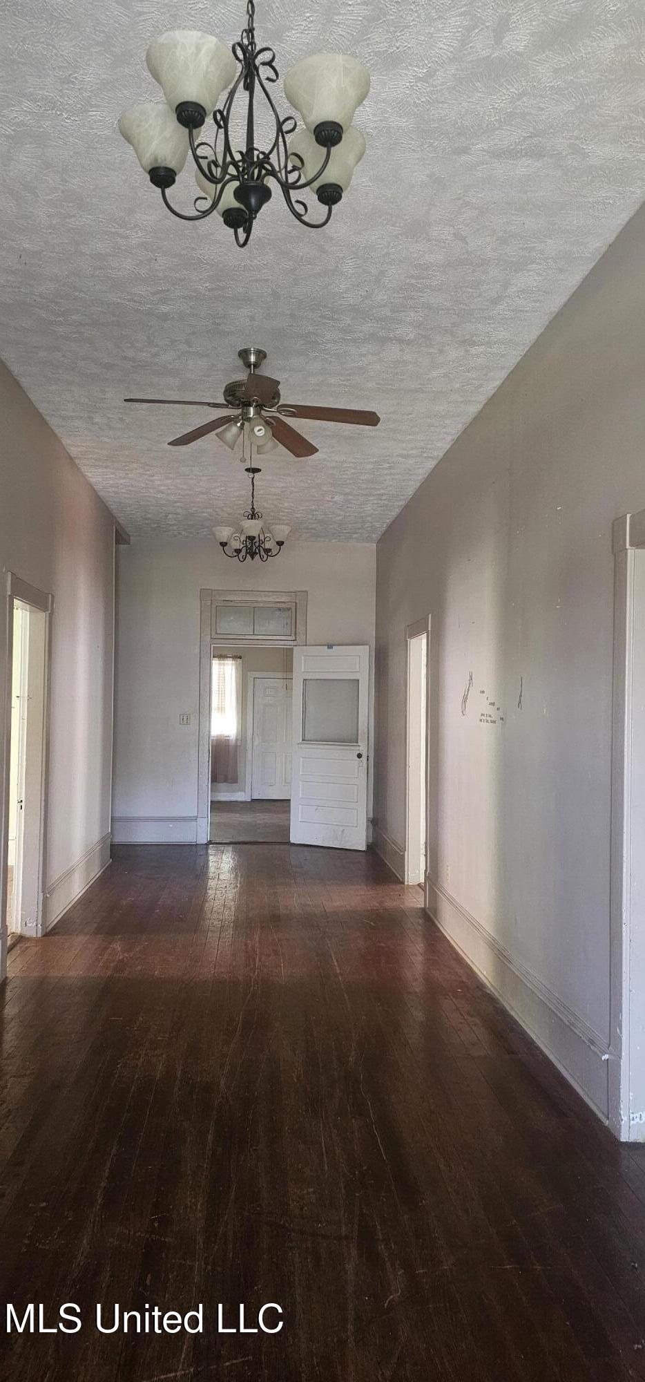 220 Calhoun Avenue Property Photo 2