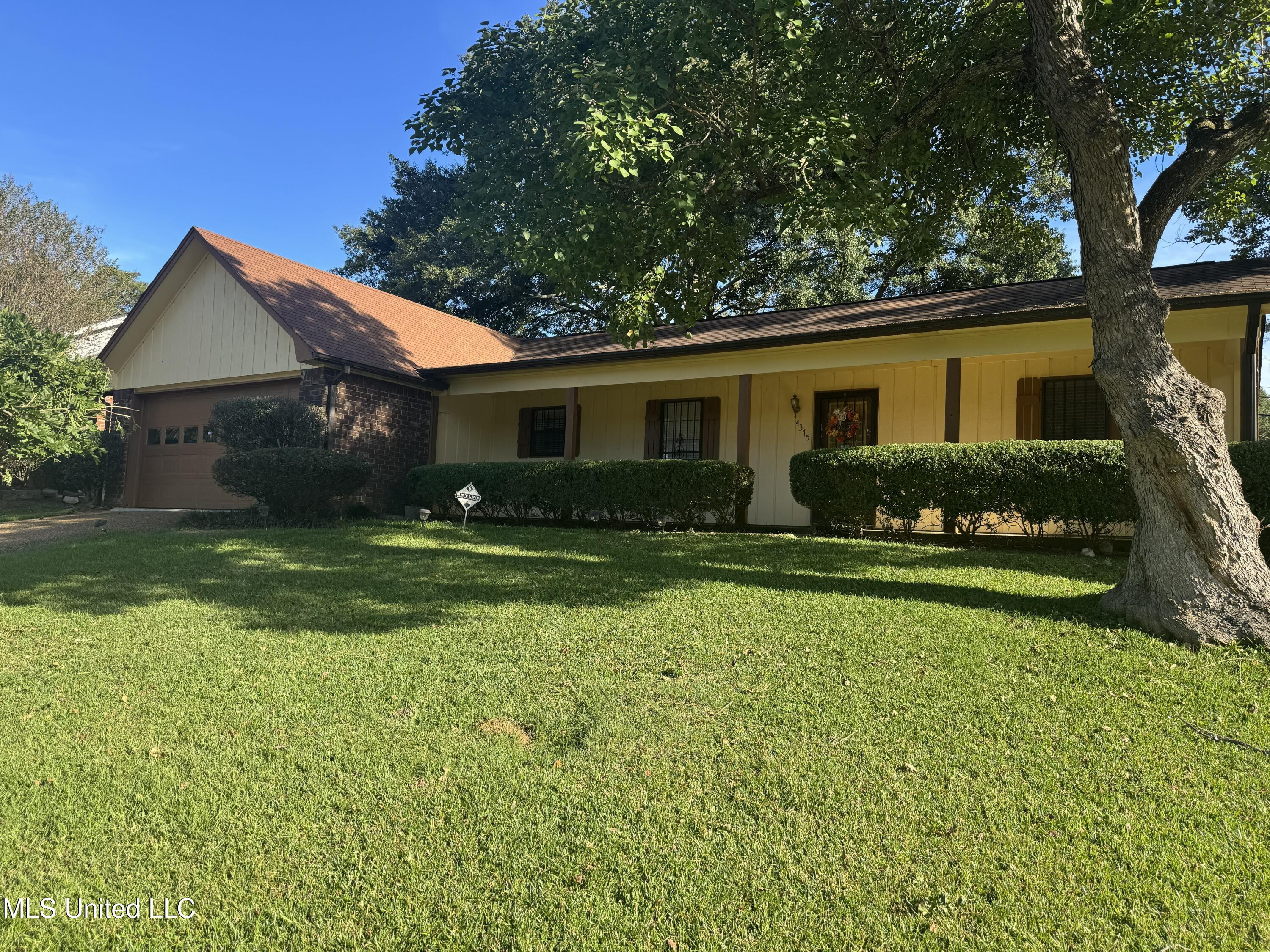 4375 Redwood Circle Property Photo 1