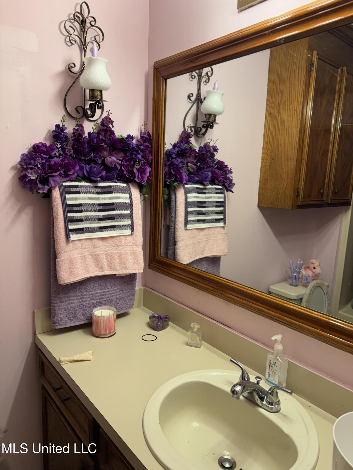 4375 Redwood Circle Property Photo 6