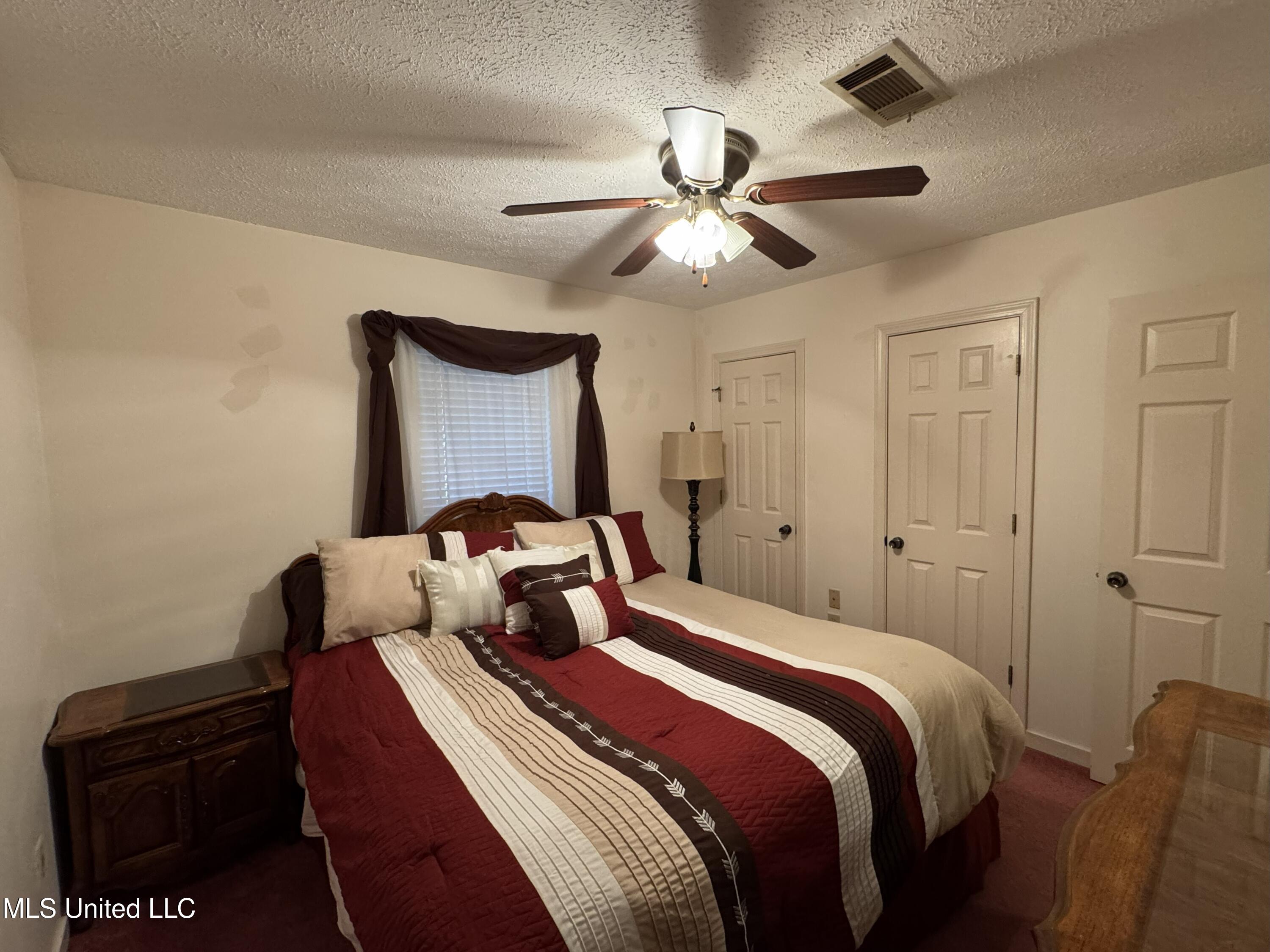 4375 Redwood Circle Property Photo 8