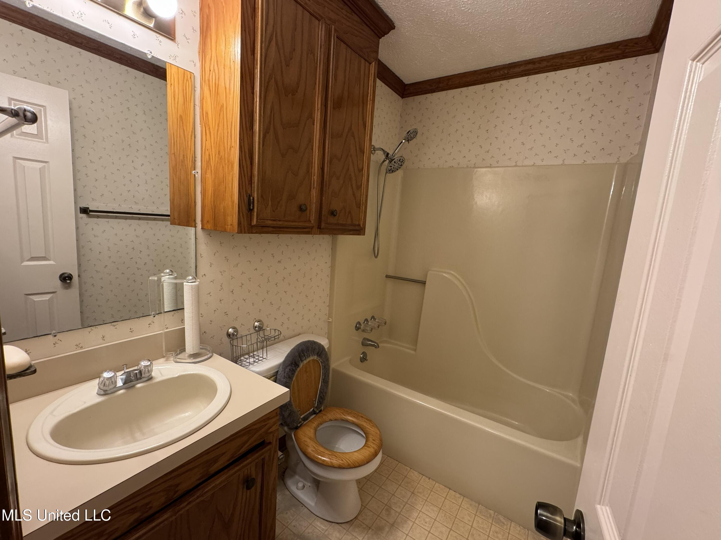 4375 Redwood Circle Property Photo 10