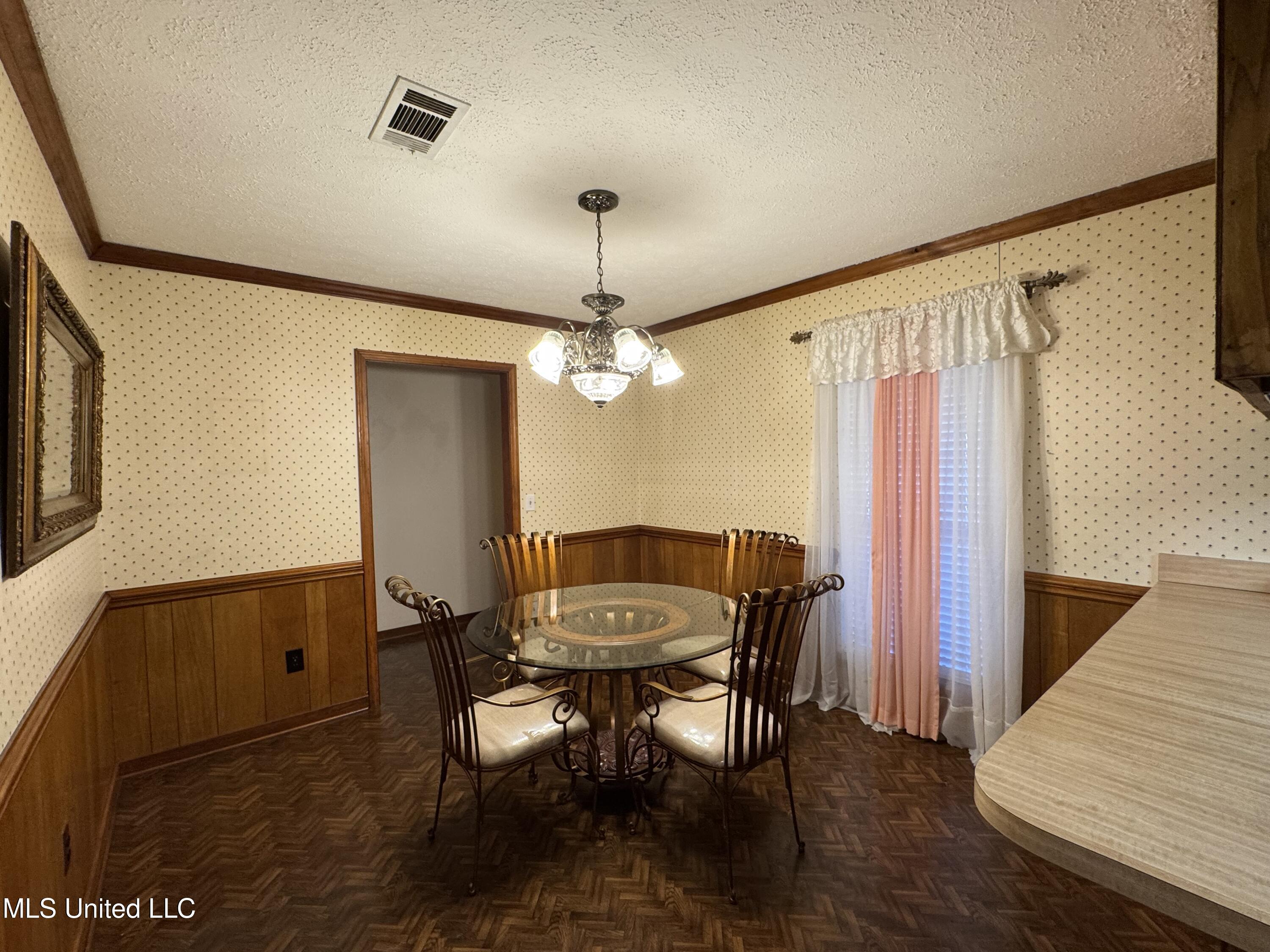 4375 Redwood Circle Property Photo 12