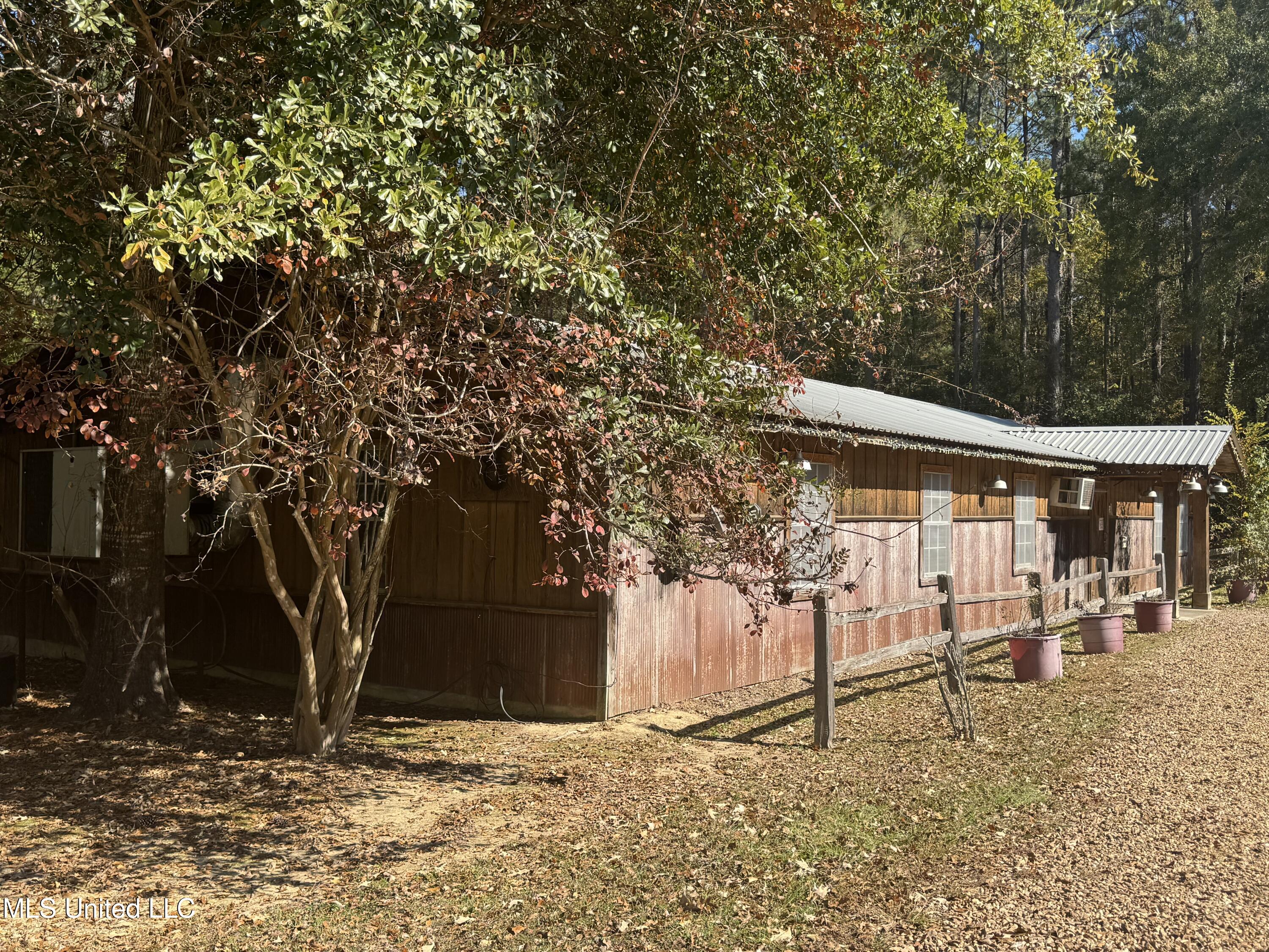 200 Merit Road Property Photo 4