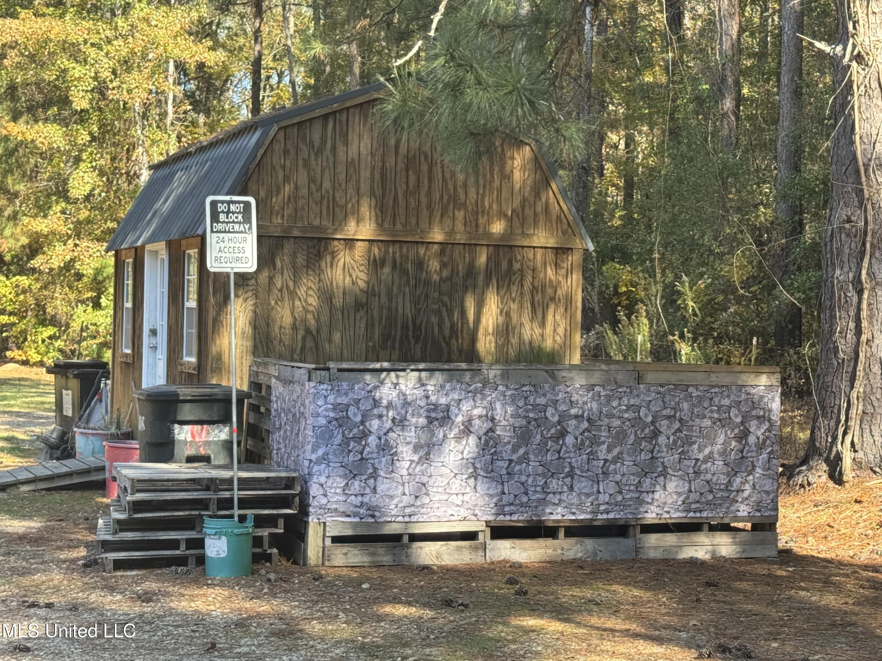 200 Merit Road Property Photo 21