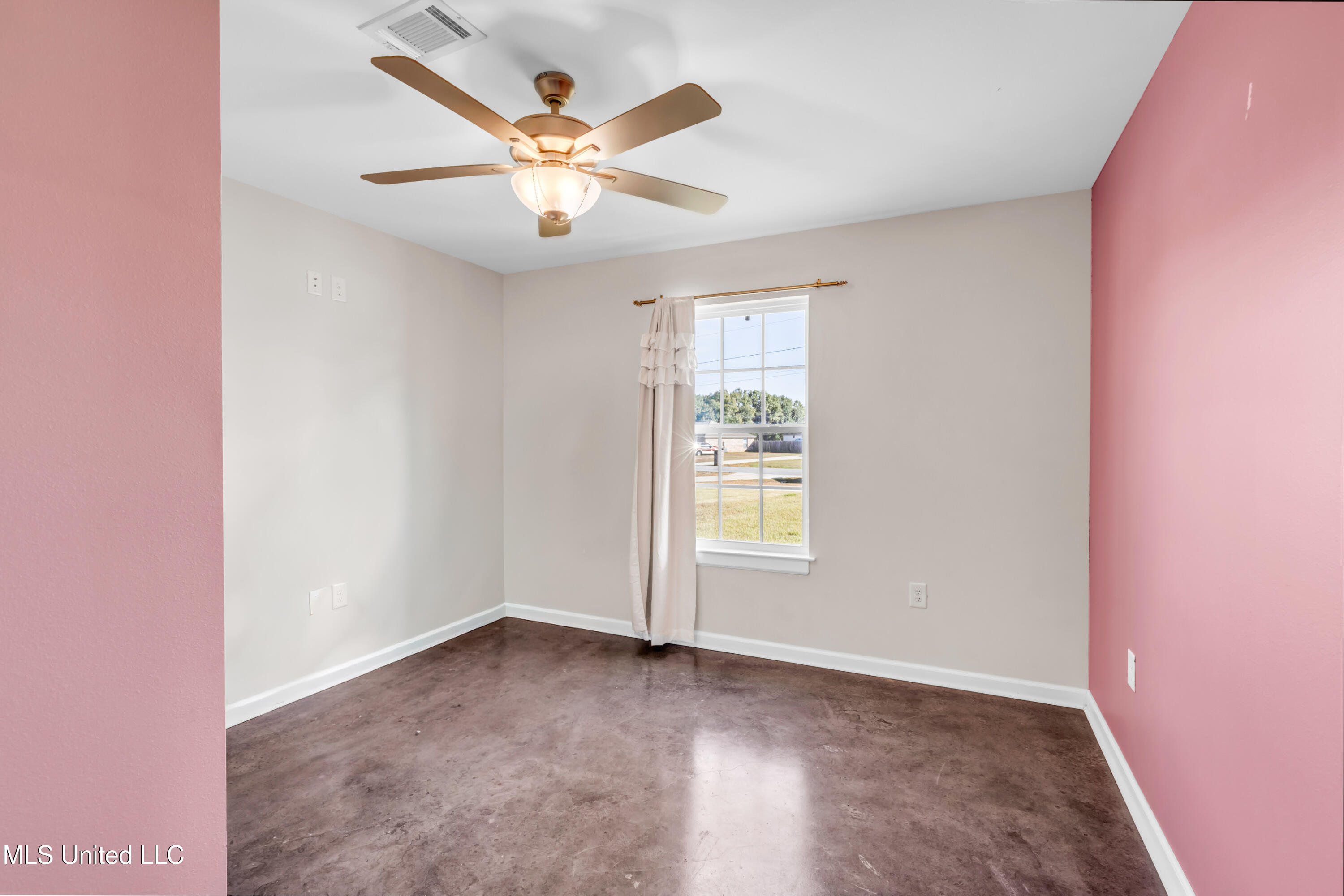 120 Trevor Lane Property Photo 27