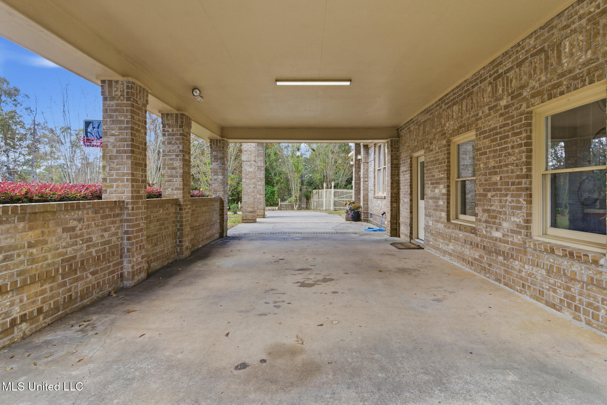 18 Woodchuck Drive Property Photo 7