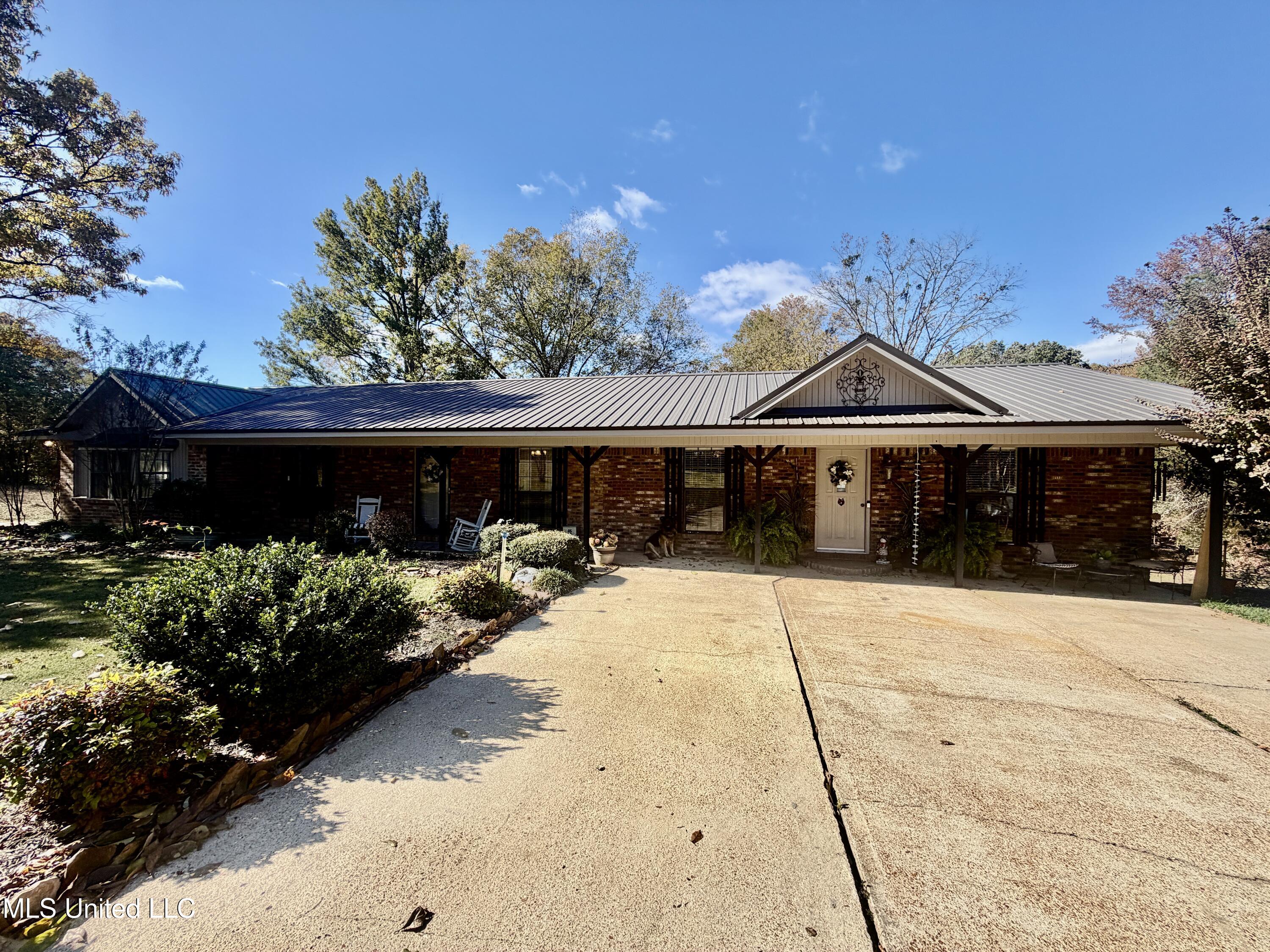 1183 Adams Road Property Photo 17