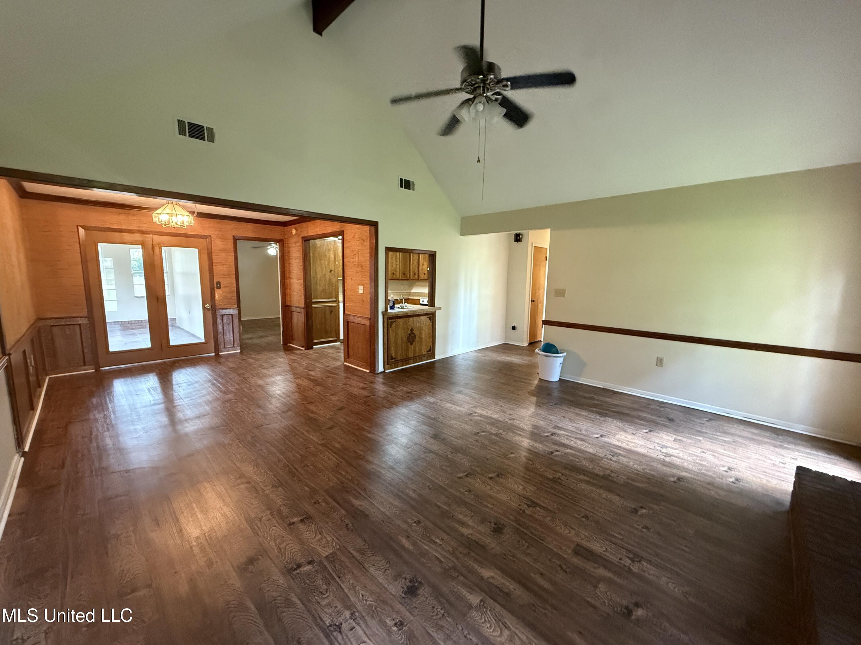 1708 Rosemont Circle Property Photo 7