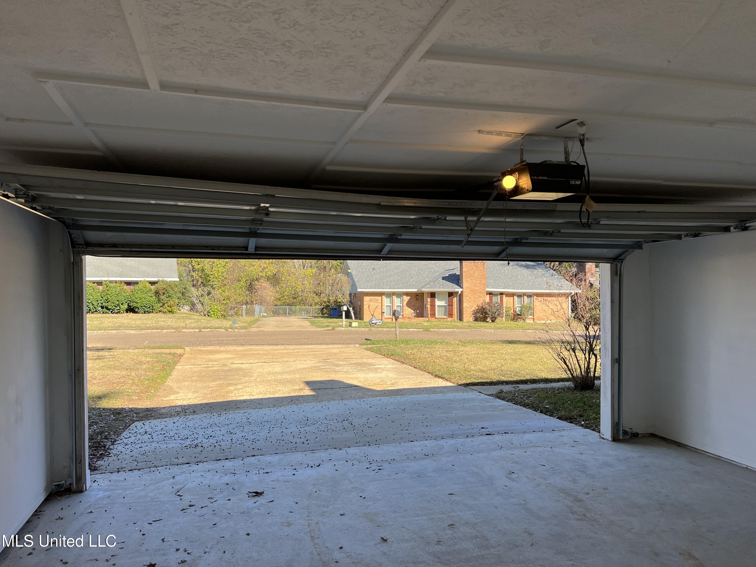1504 Hawthorne Place Property Photo 4
