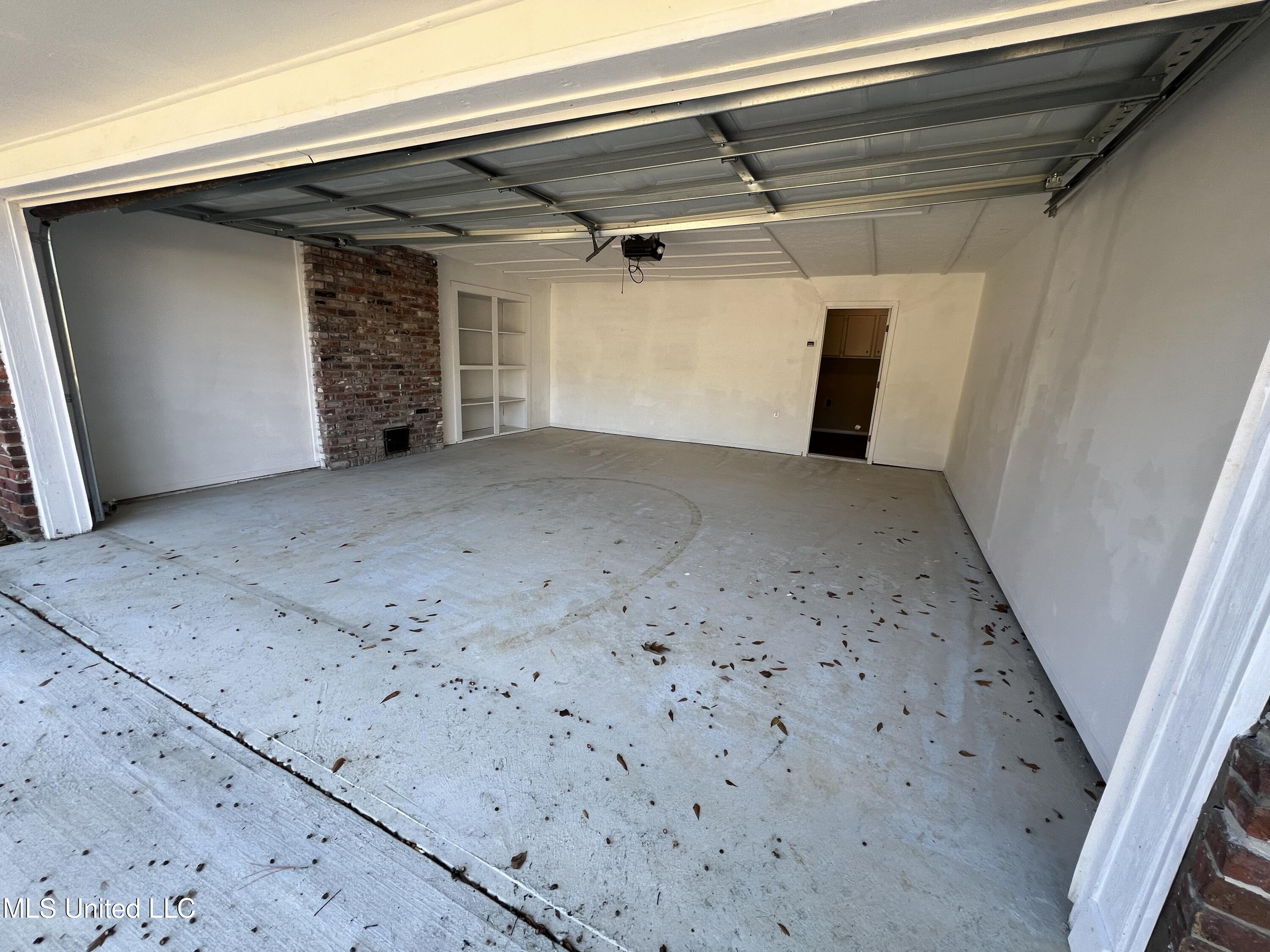 1504 Hawthorne Place Property Photo 5