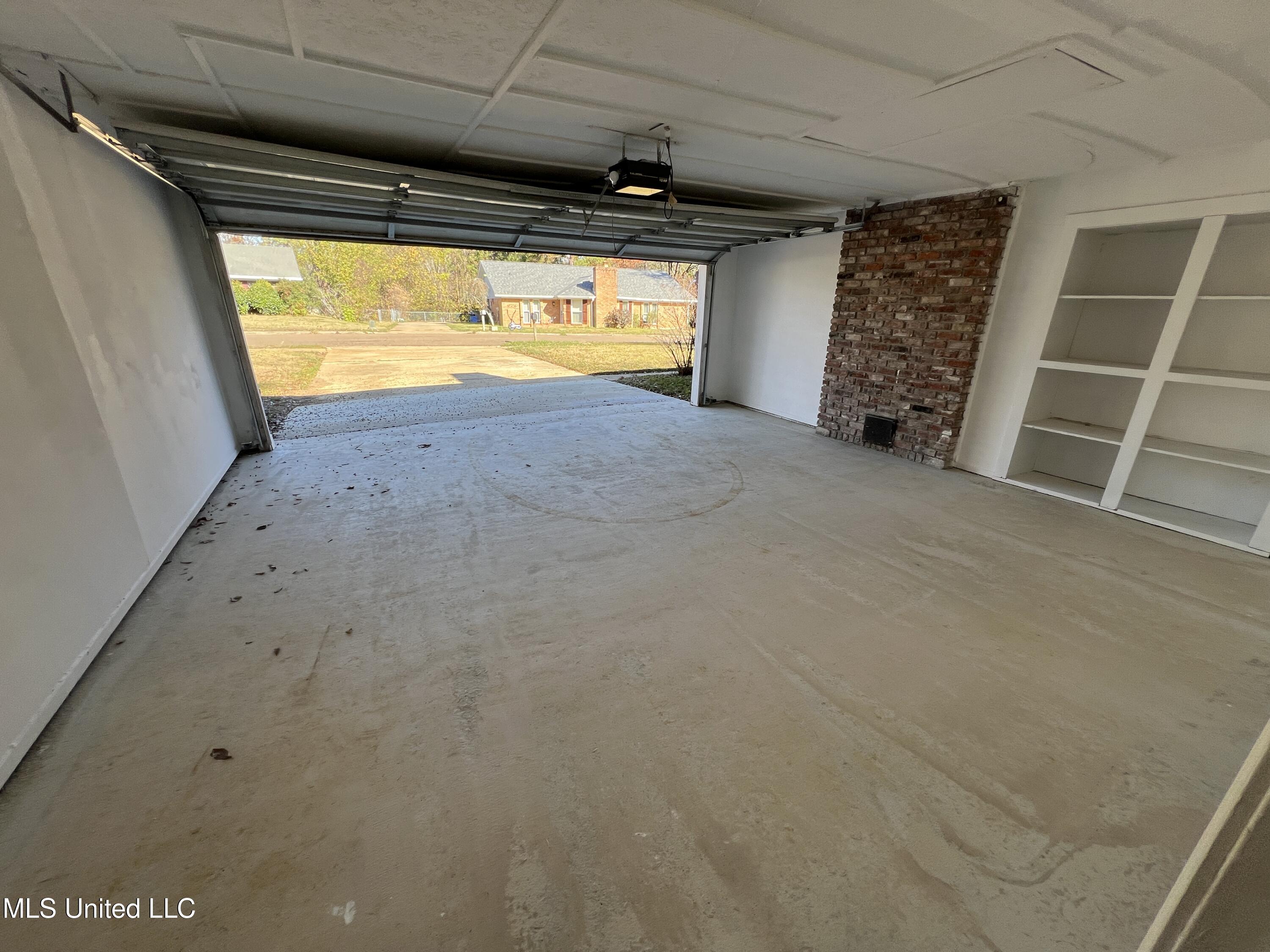 1504 Hawthorne Place Property Photo 6