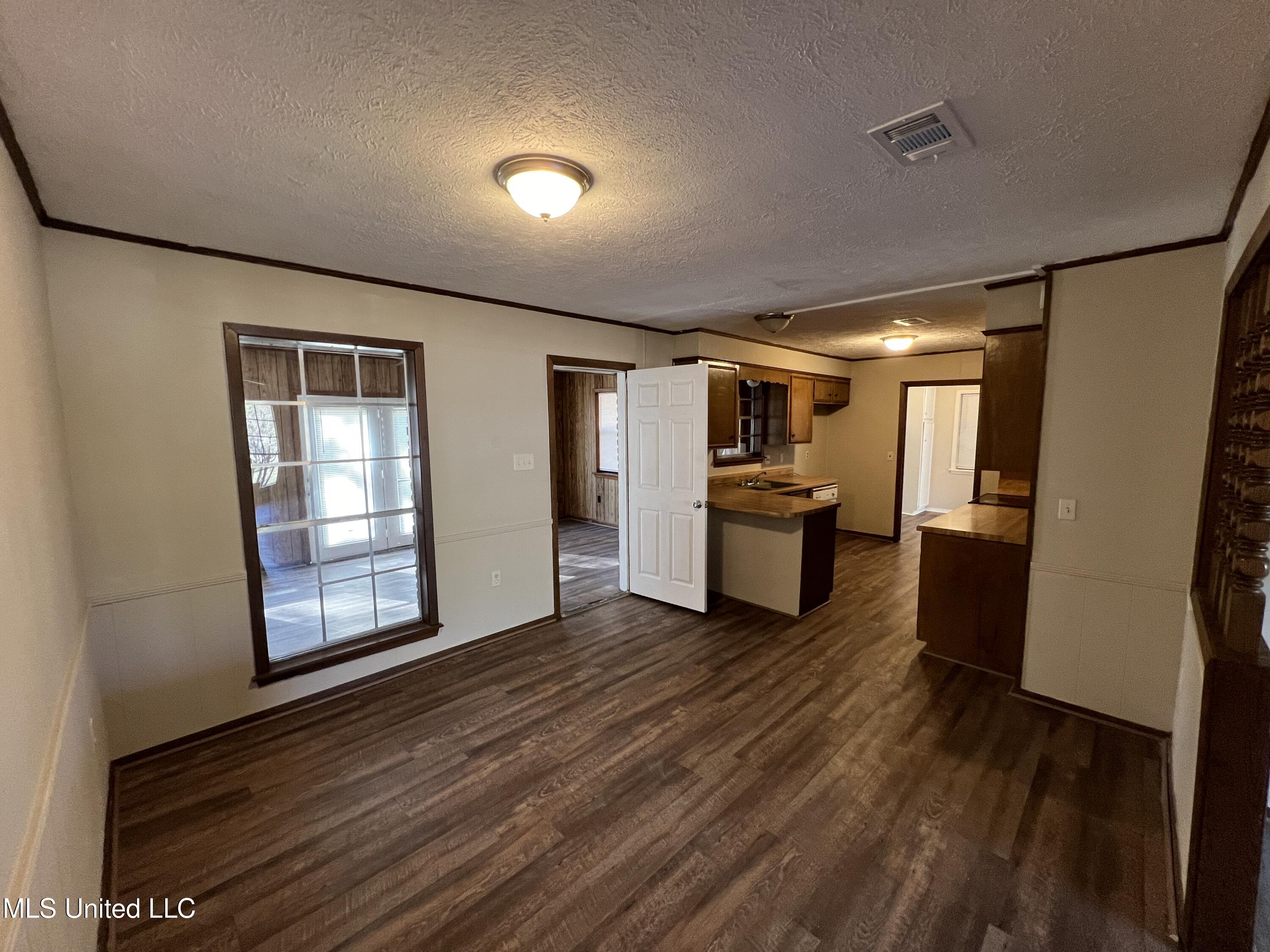 1504 Hawthorne Place Property Photo 21