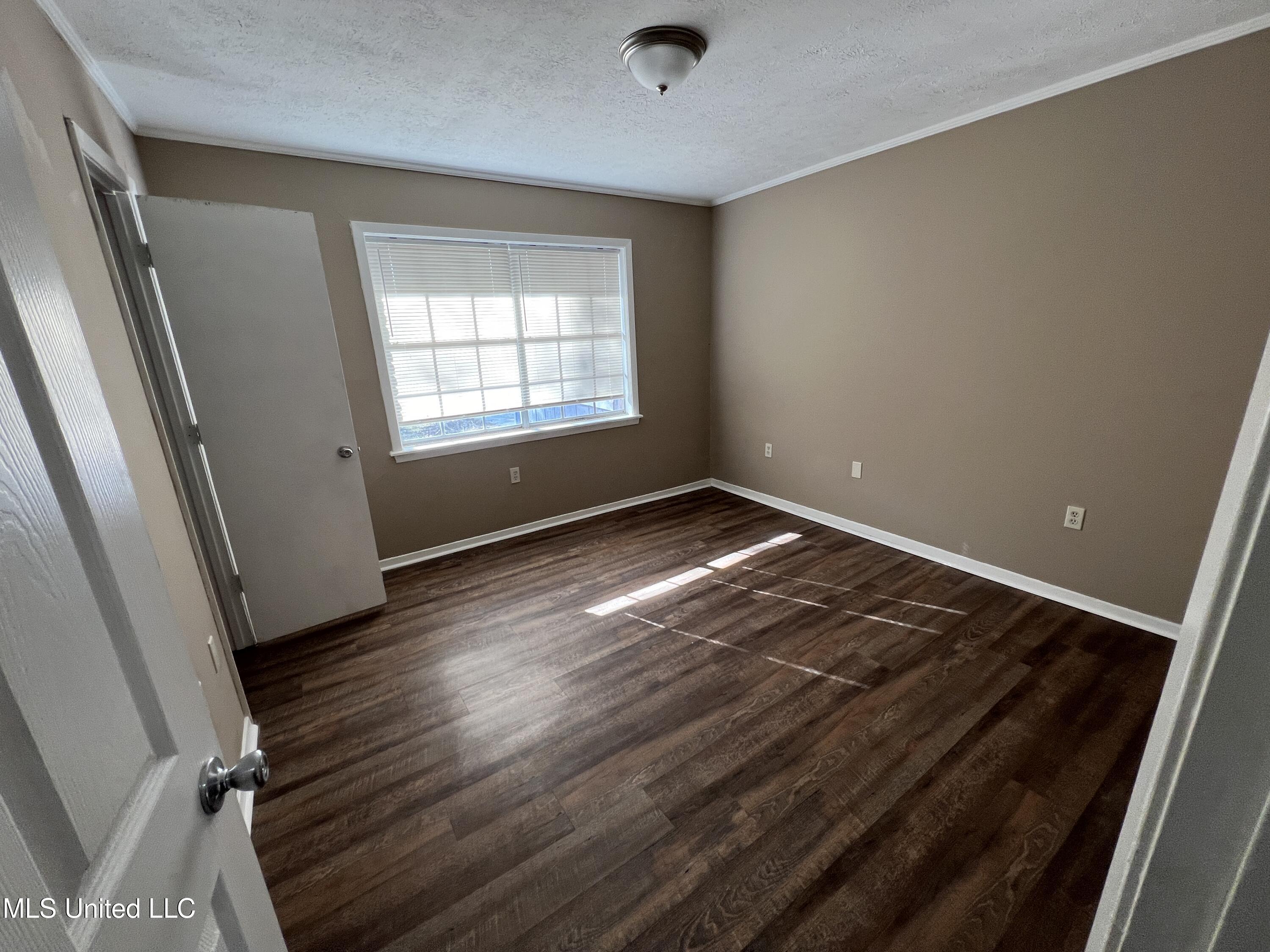1504 Hawthorne Place Property Photo 22