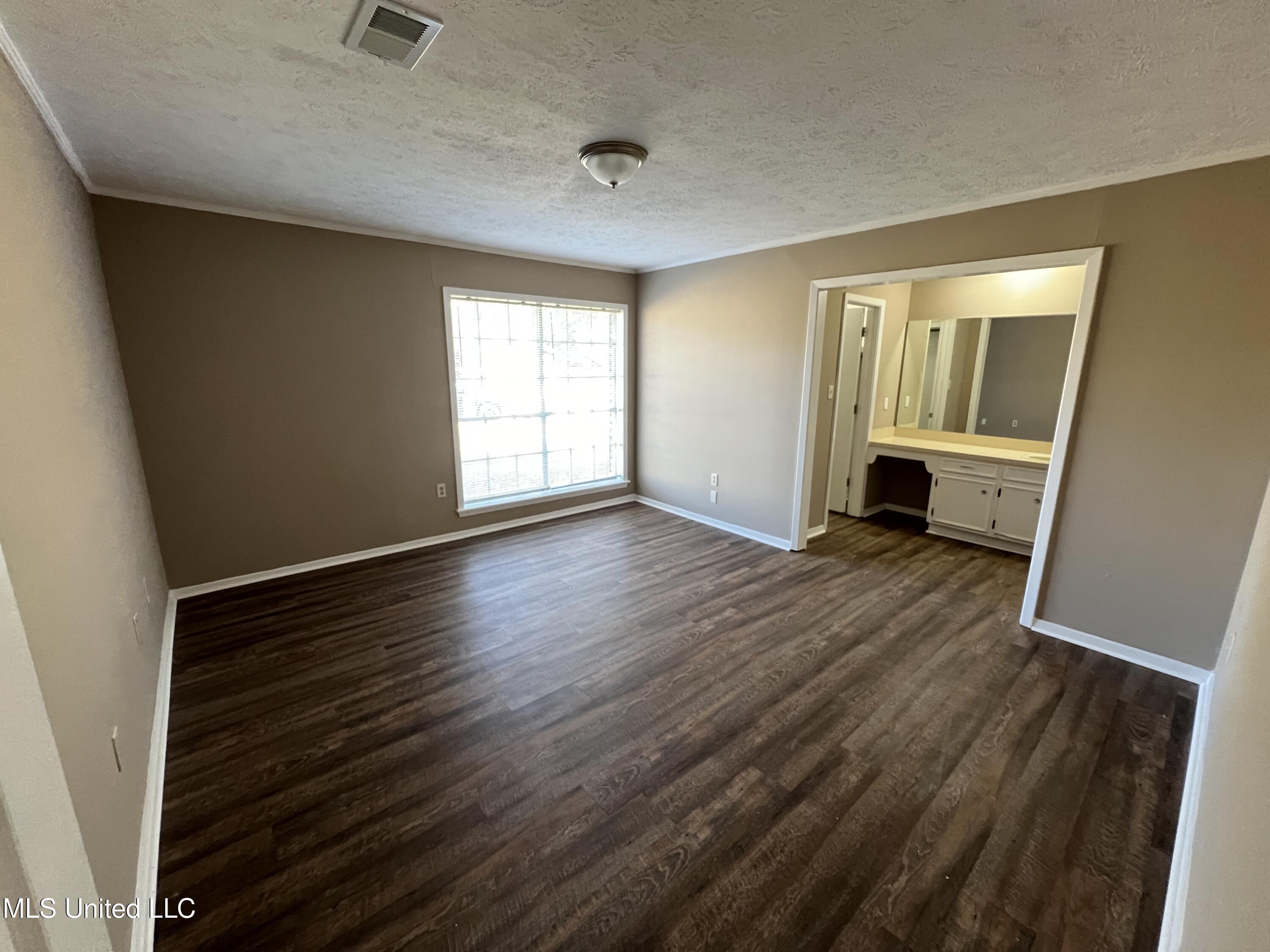 1504 Hawthorne Place Property Photo 23