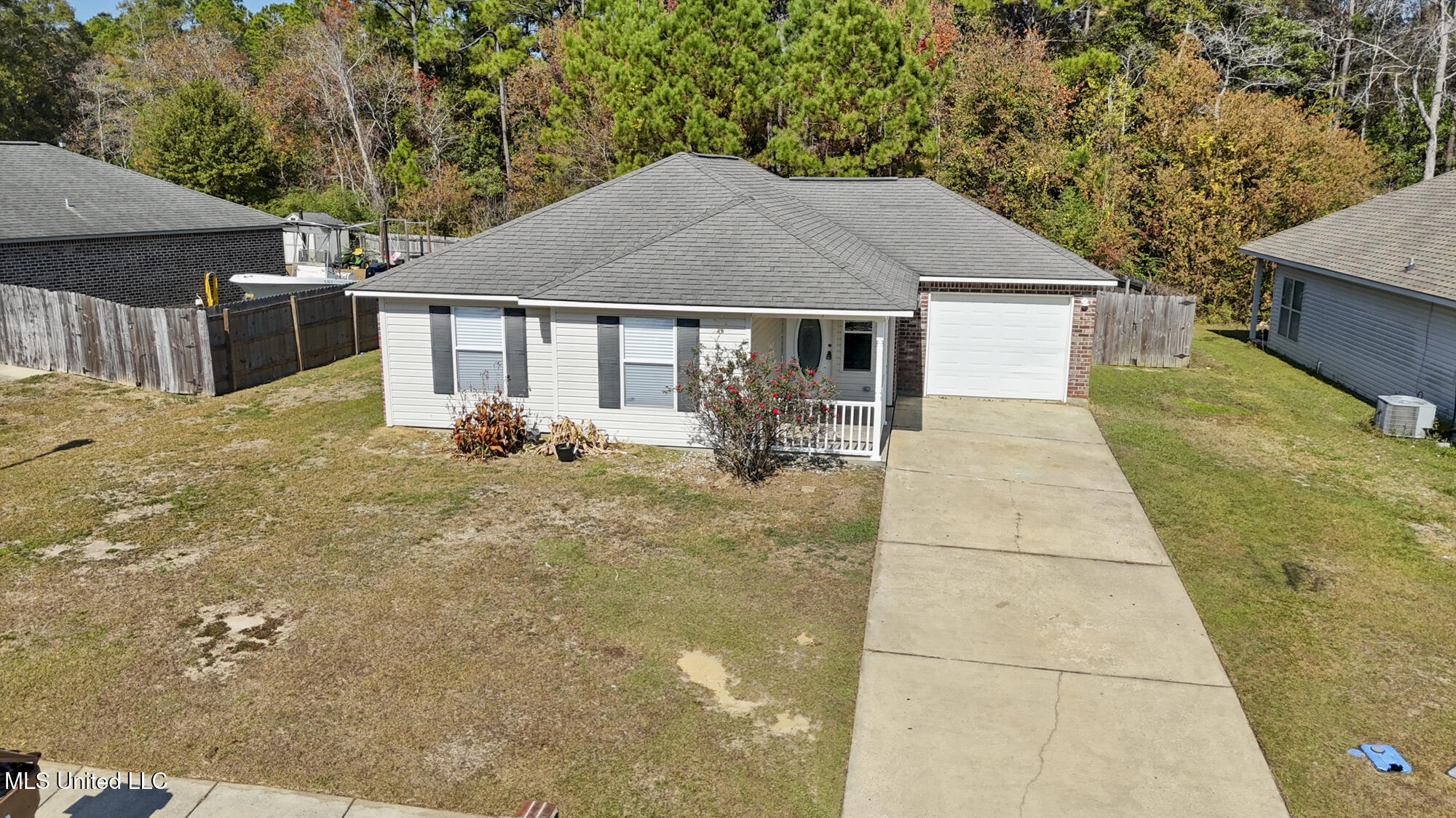 5530 Landing Ct Property Photo 6