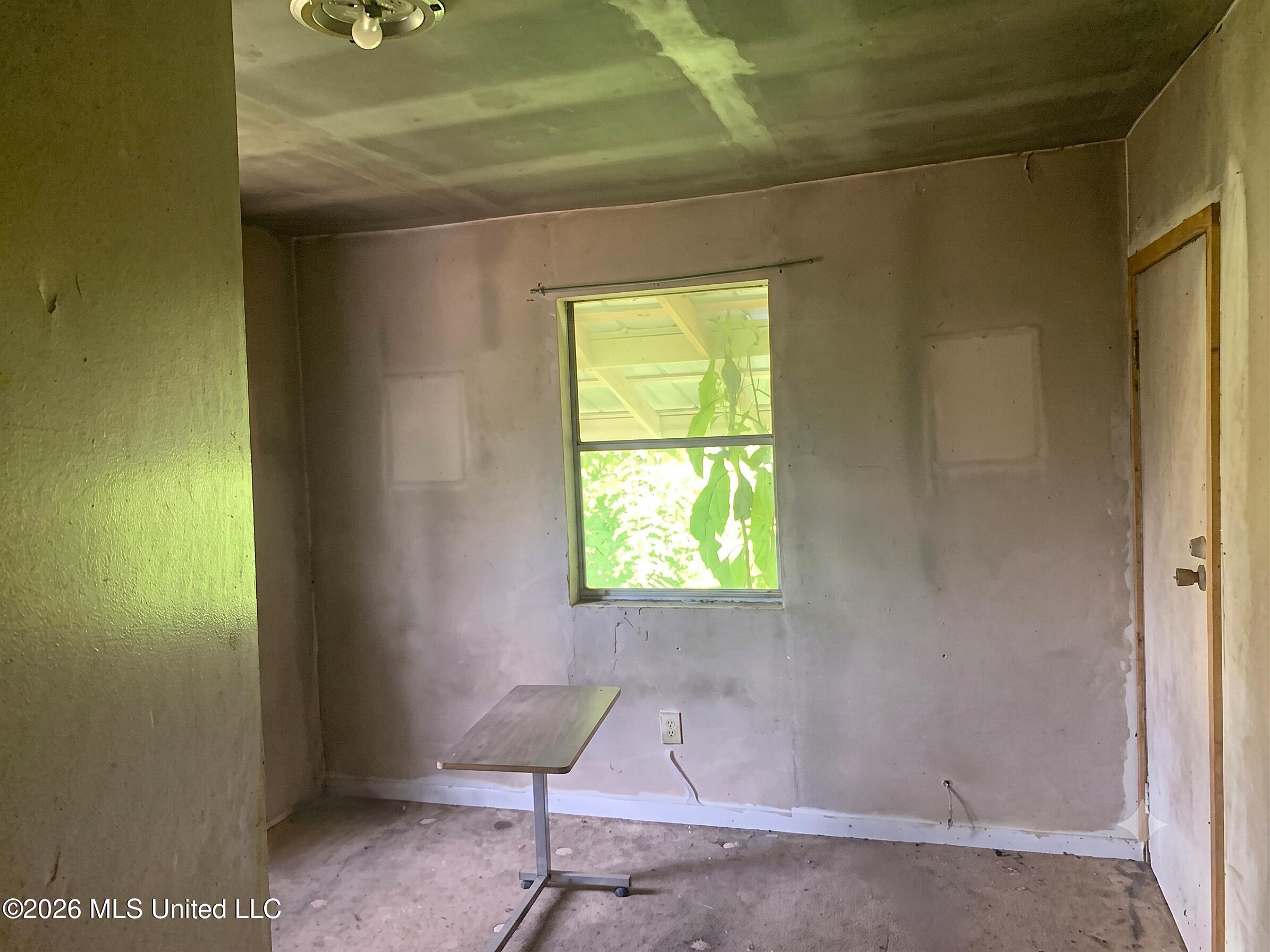 42 Claiborne Street Property Photo 6