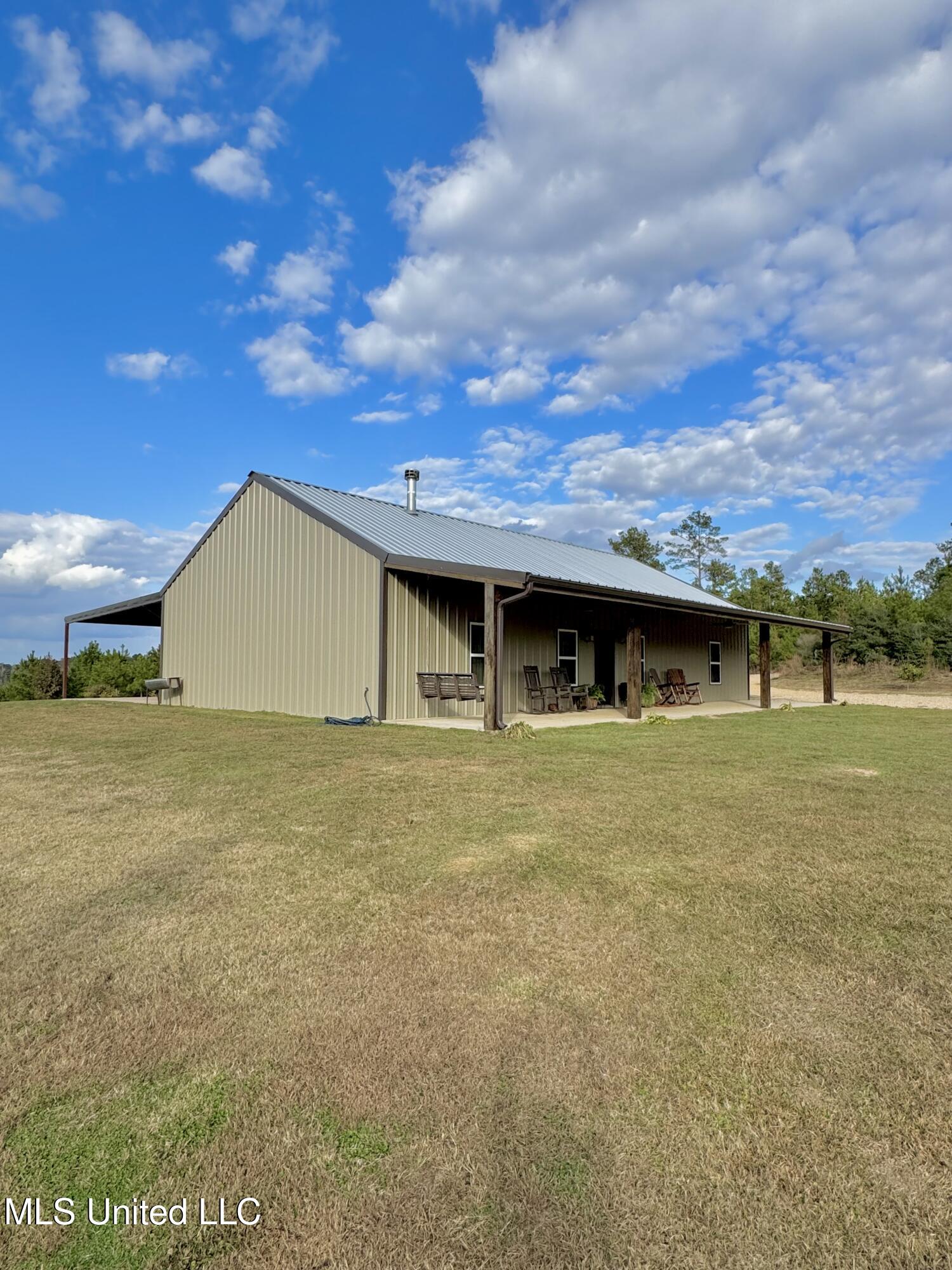 2285 P P Wilson Road Property Photo 3