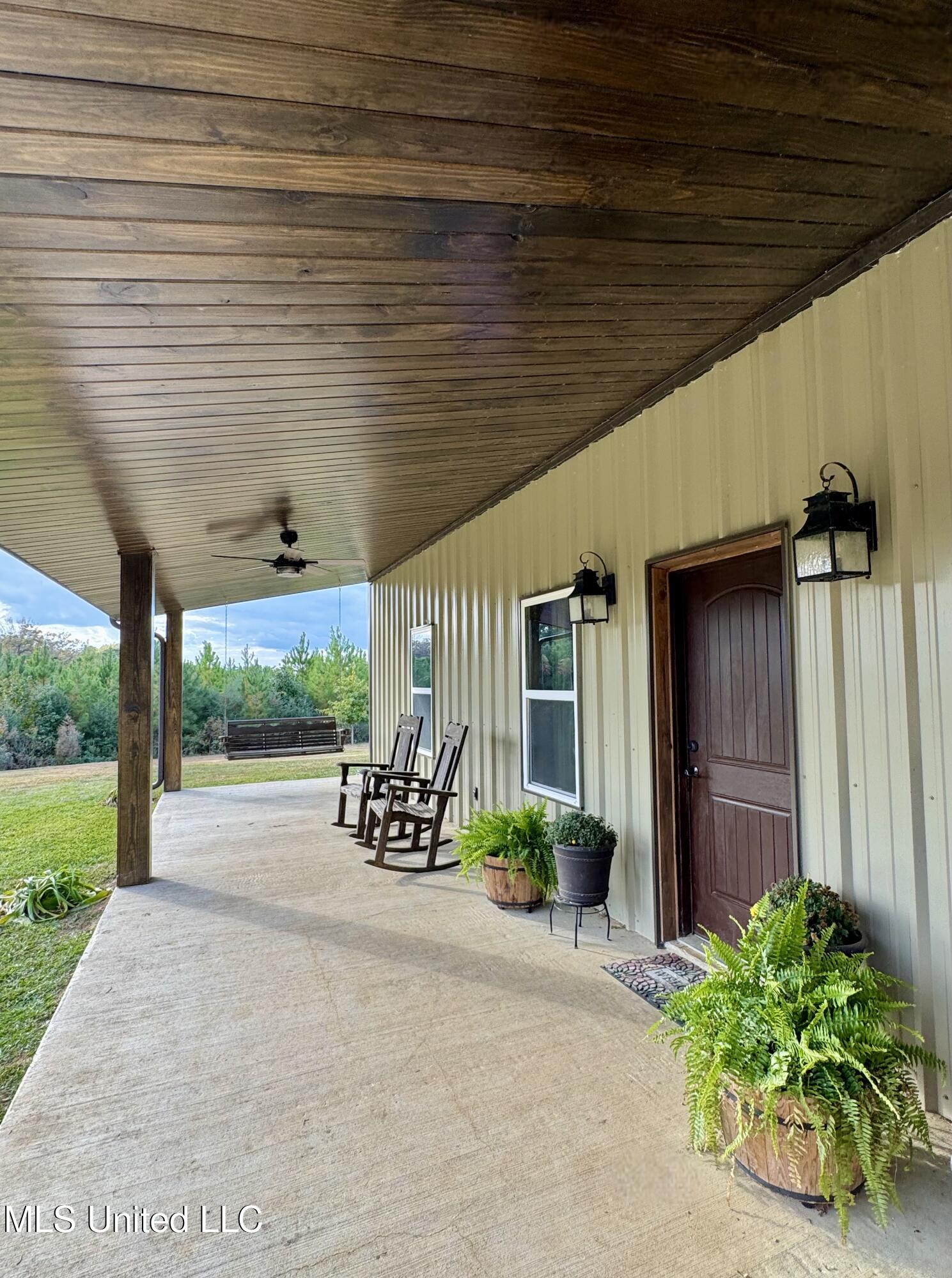 2285 P P Wilson Road Property Photo 4