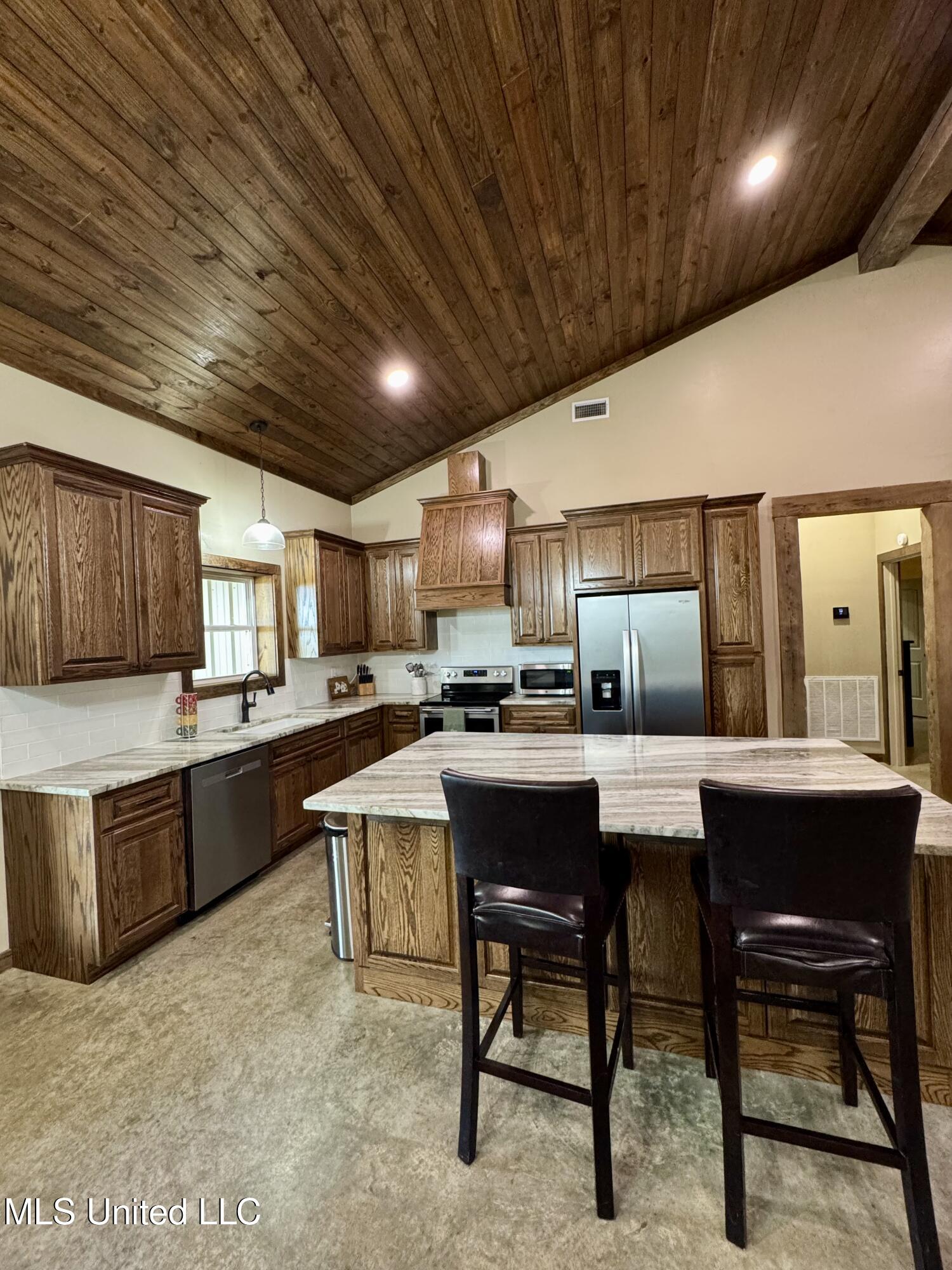 2285 P P Wilson Road Property Photo 8