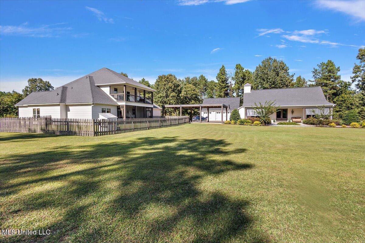 729 Twelve Oaks Property Photo 46