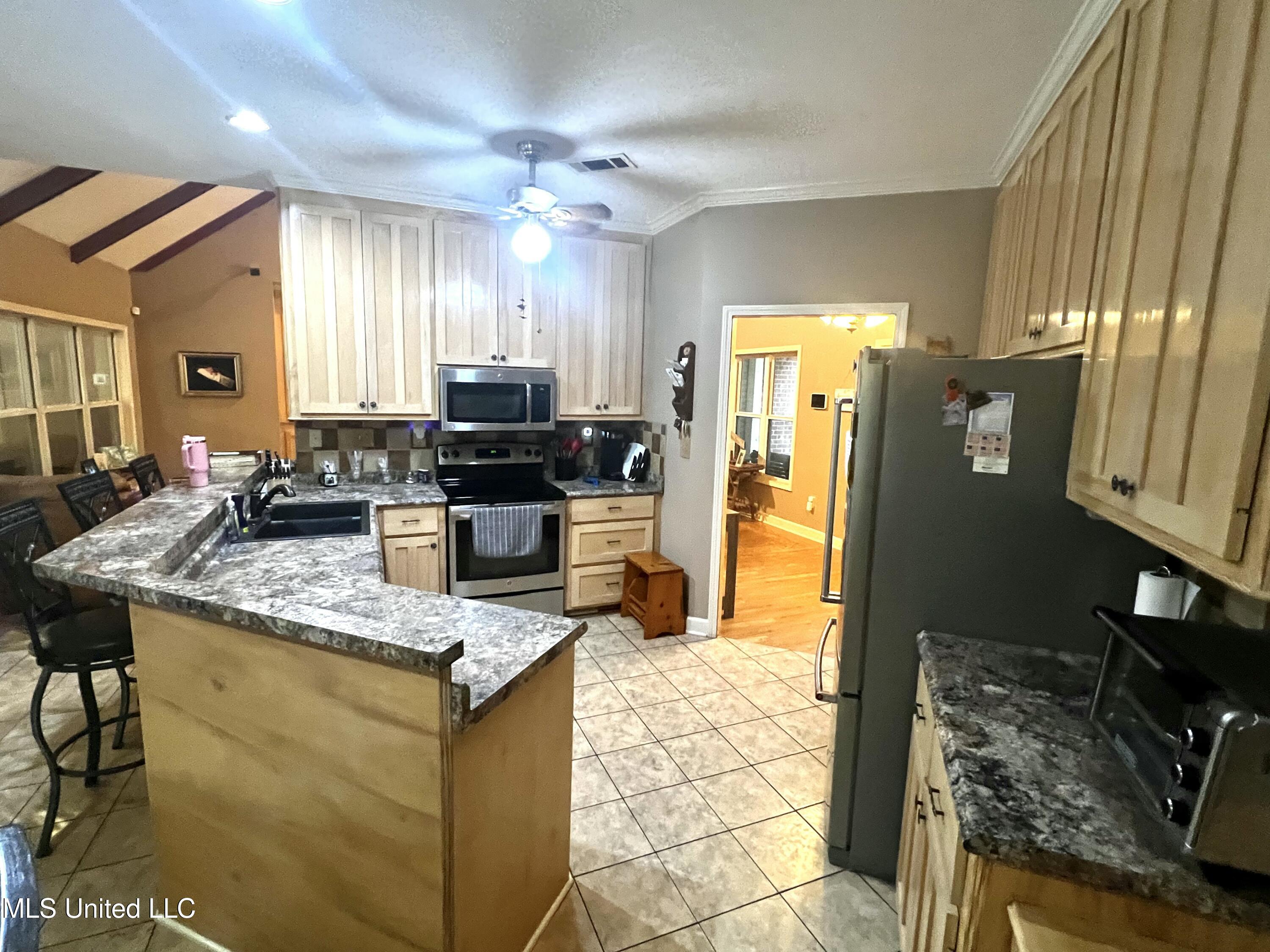 140 Turkey Hollow Property Photo 11