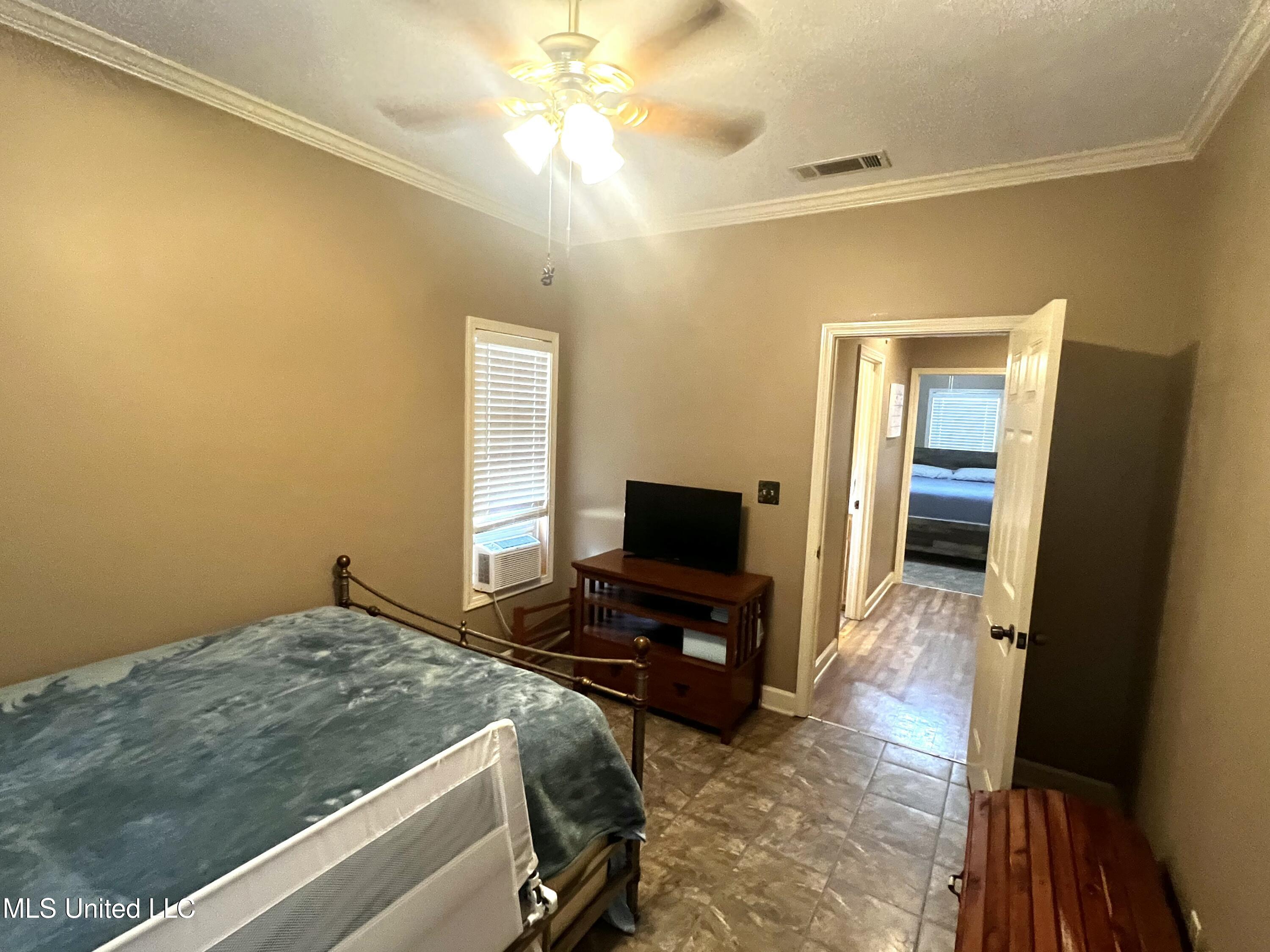 140 Turkey Hollow Property Photo 18