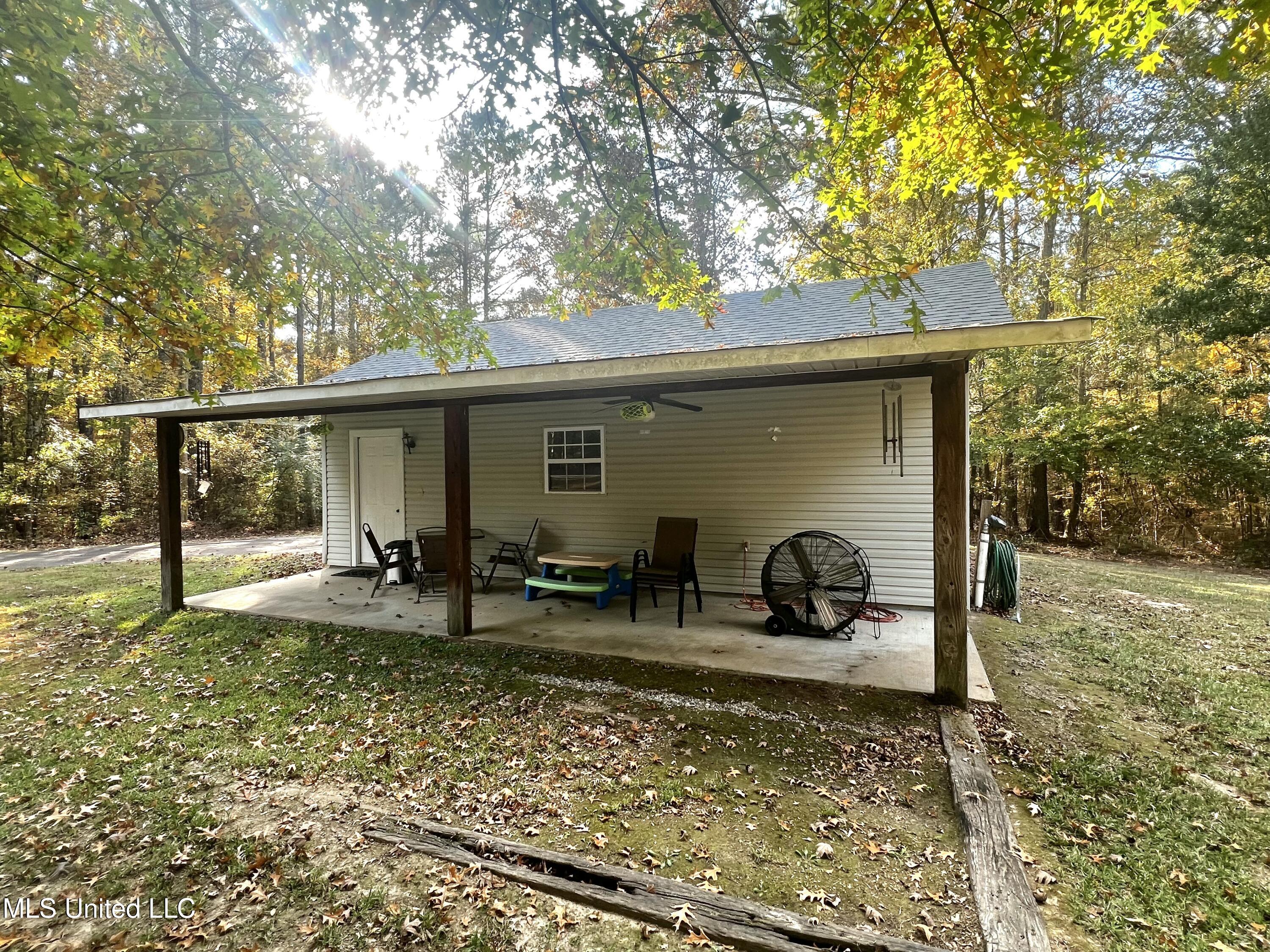 140 Turkey Hollow Property Photo 36