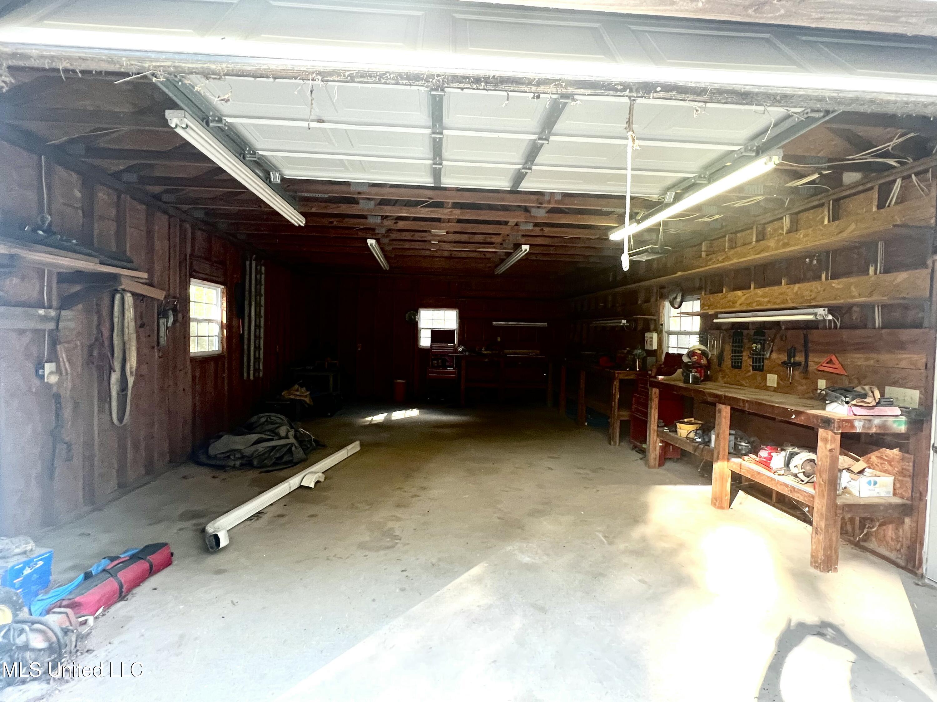 140 Turkey Hollow Property Photo 37