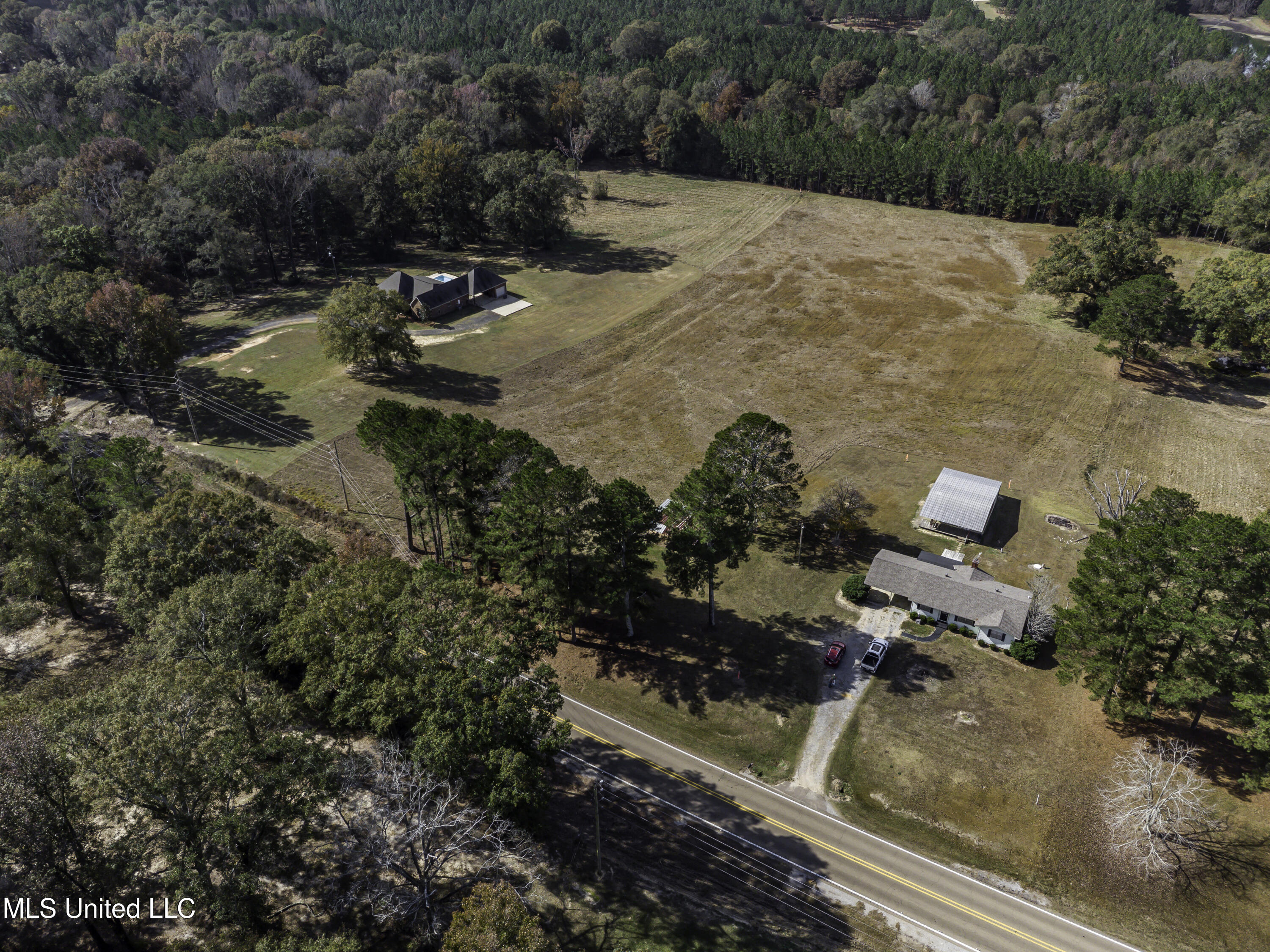 Hwy 13 Property Photo 10