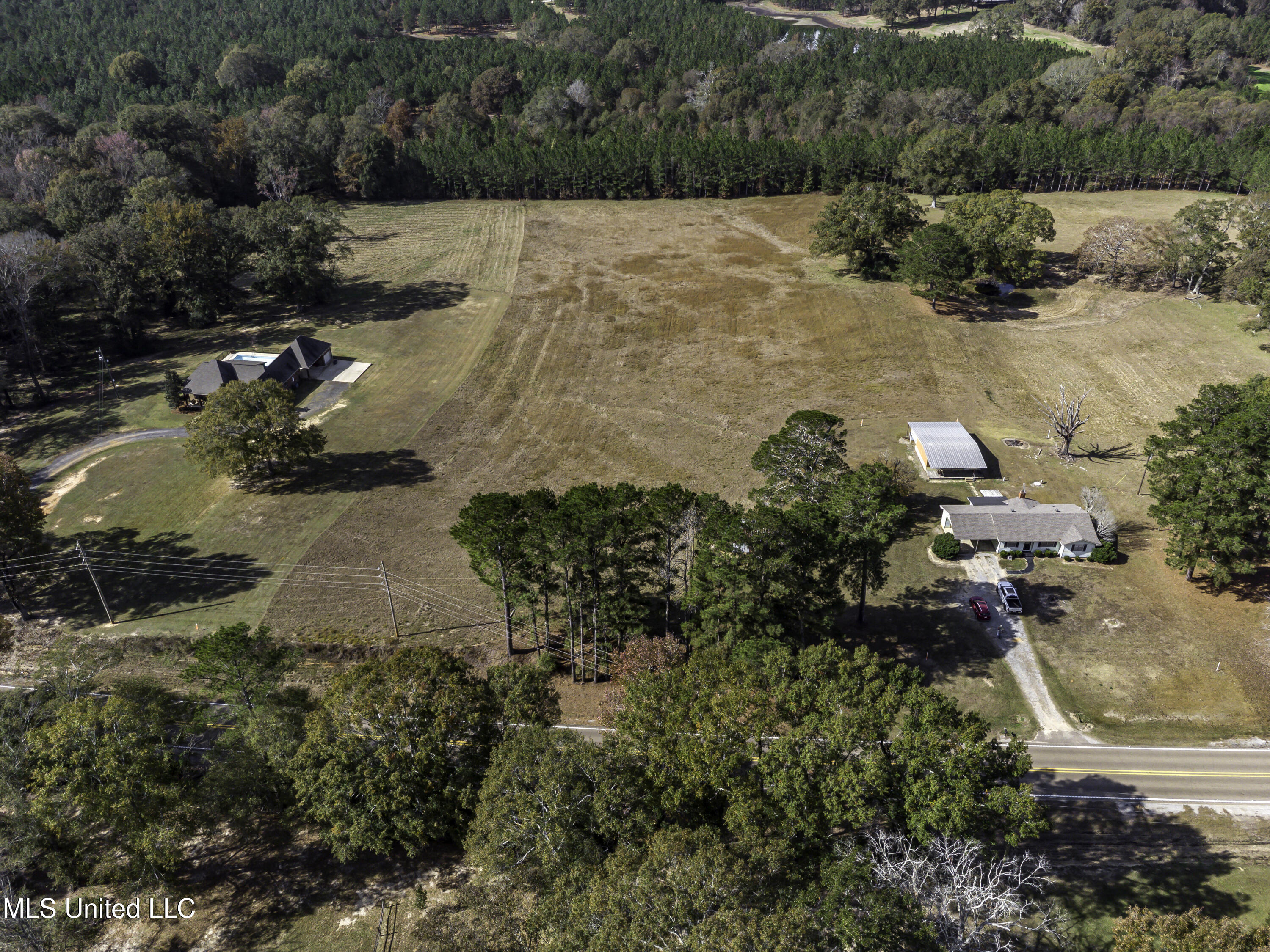Hwy 13 Property Photo 11