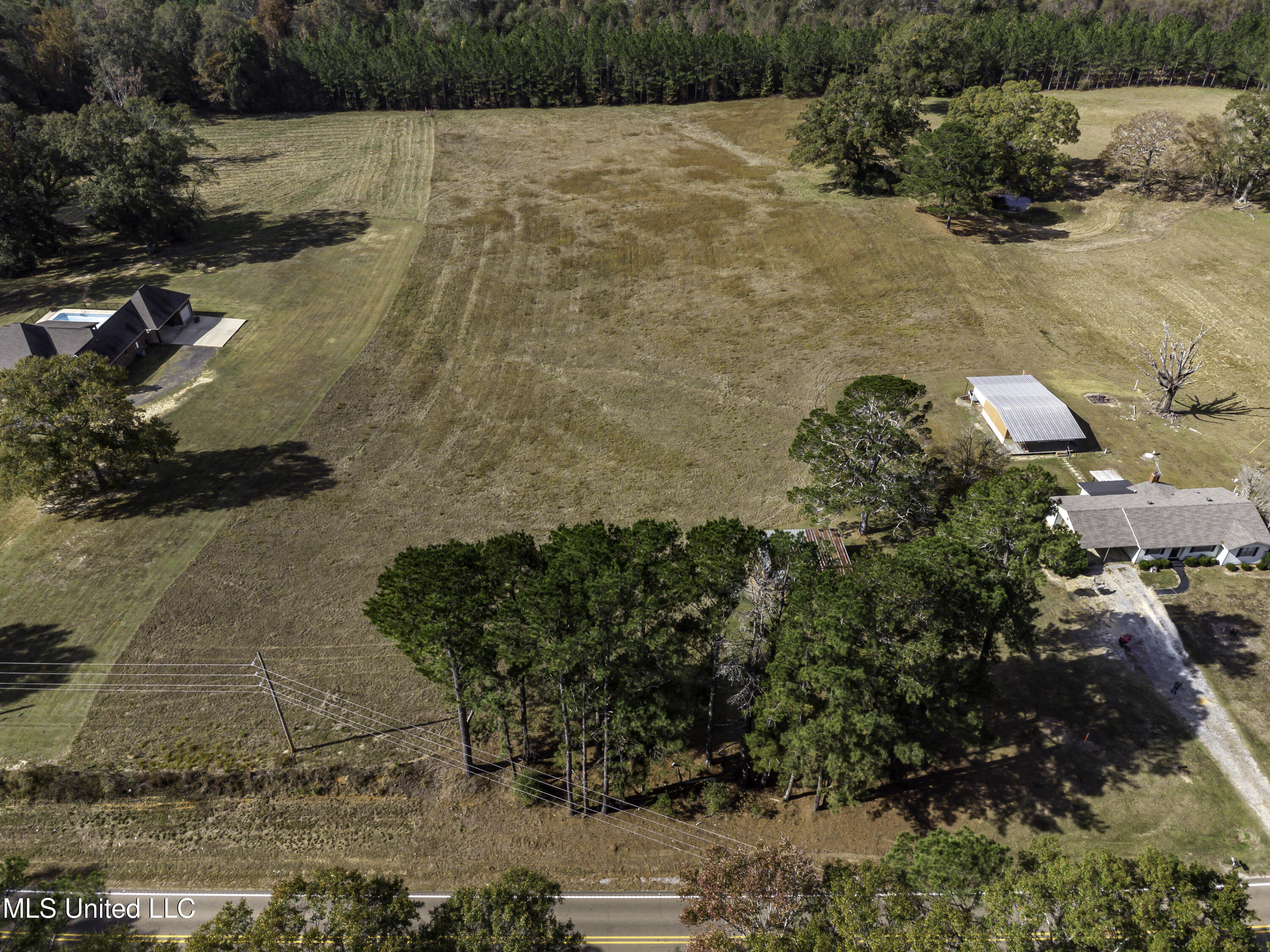 Hwy 13 Property Photo 26