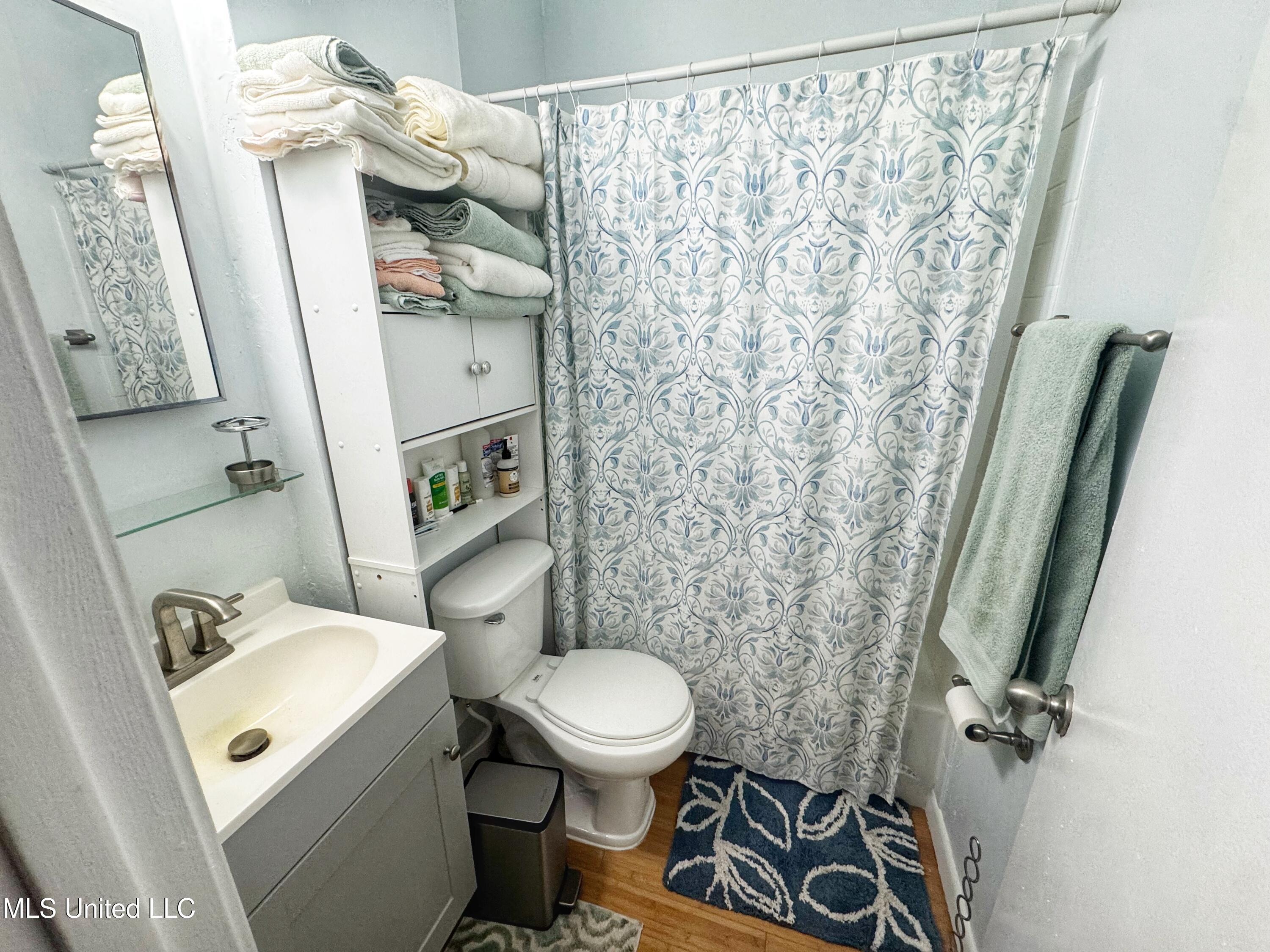 271 Delta Avenue Property Photo 28