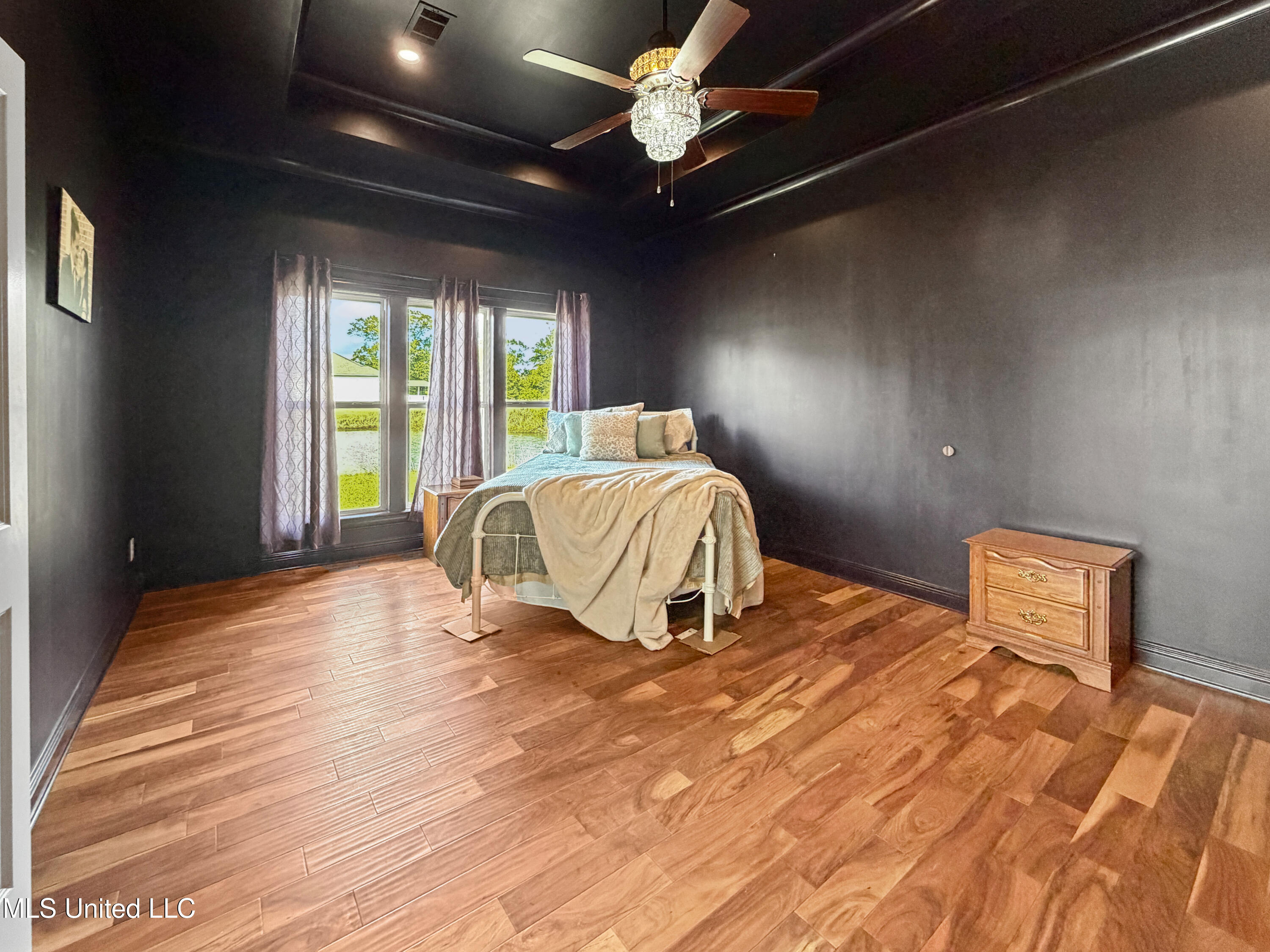 1030 Greenbrier Lane Property Photo 15