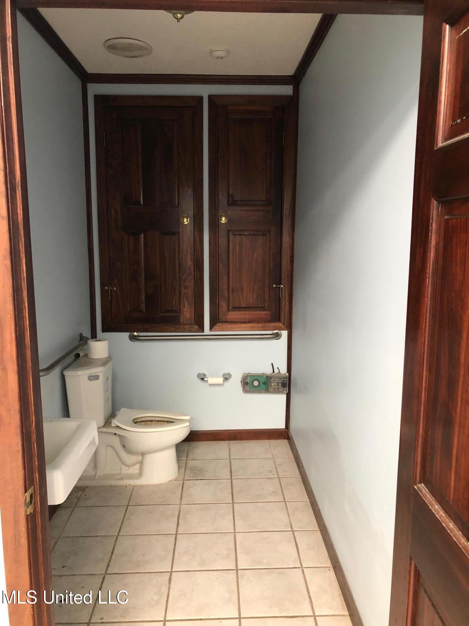 1904 22nd Avenue Property Photo 12