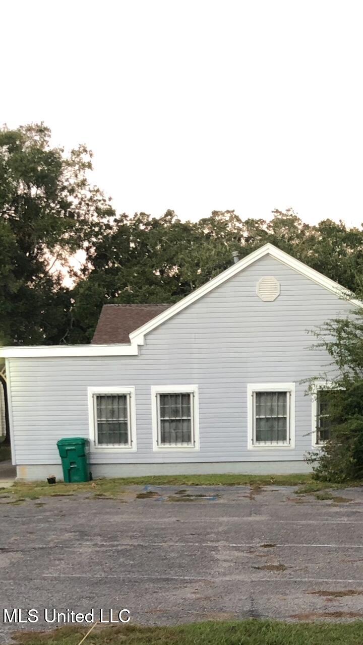 1904 22nd Avenue Property Photo 15