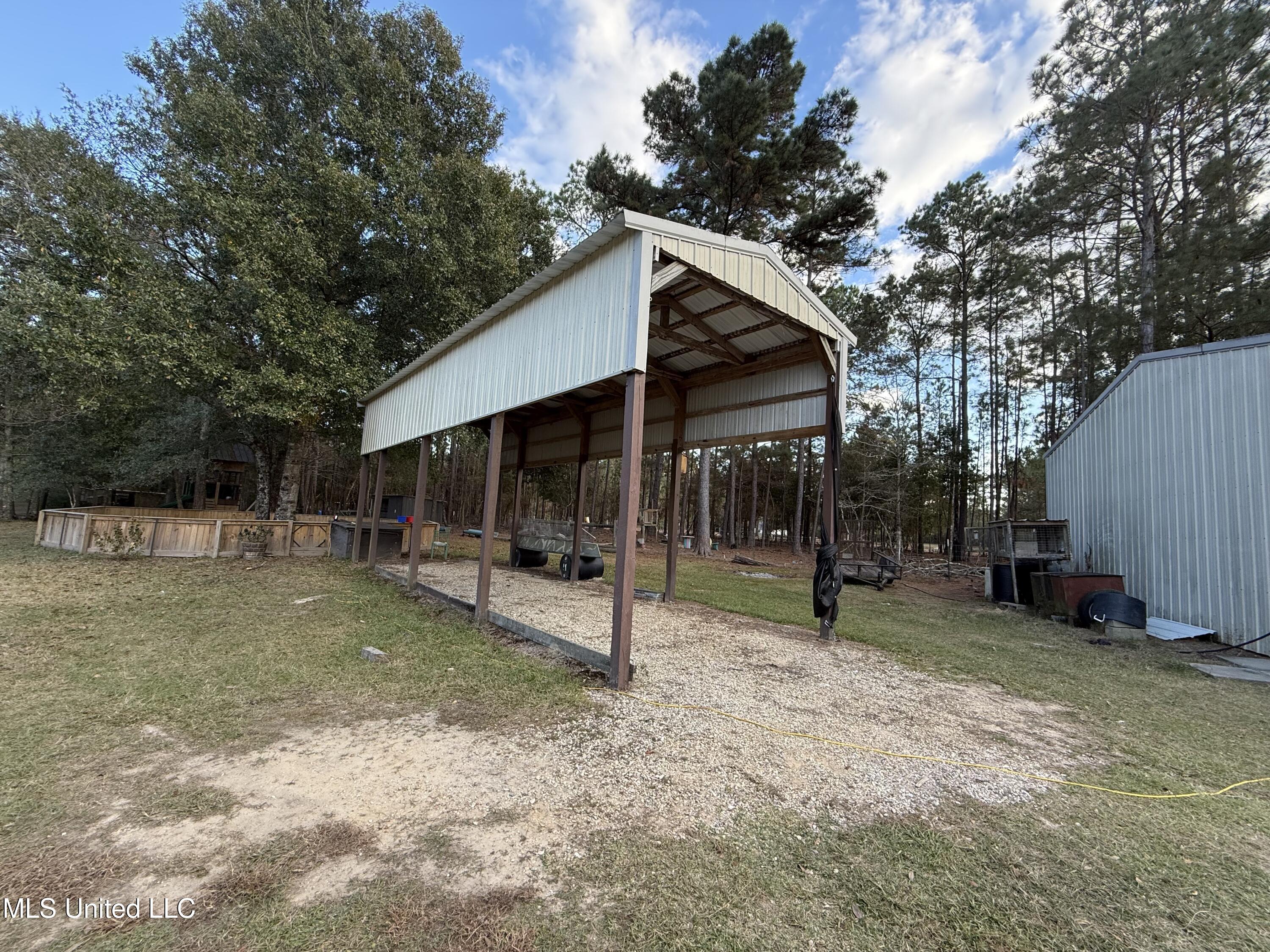 21480 Highway 603 Property Photo 11