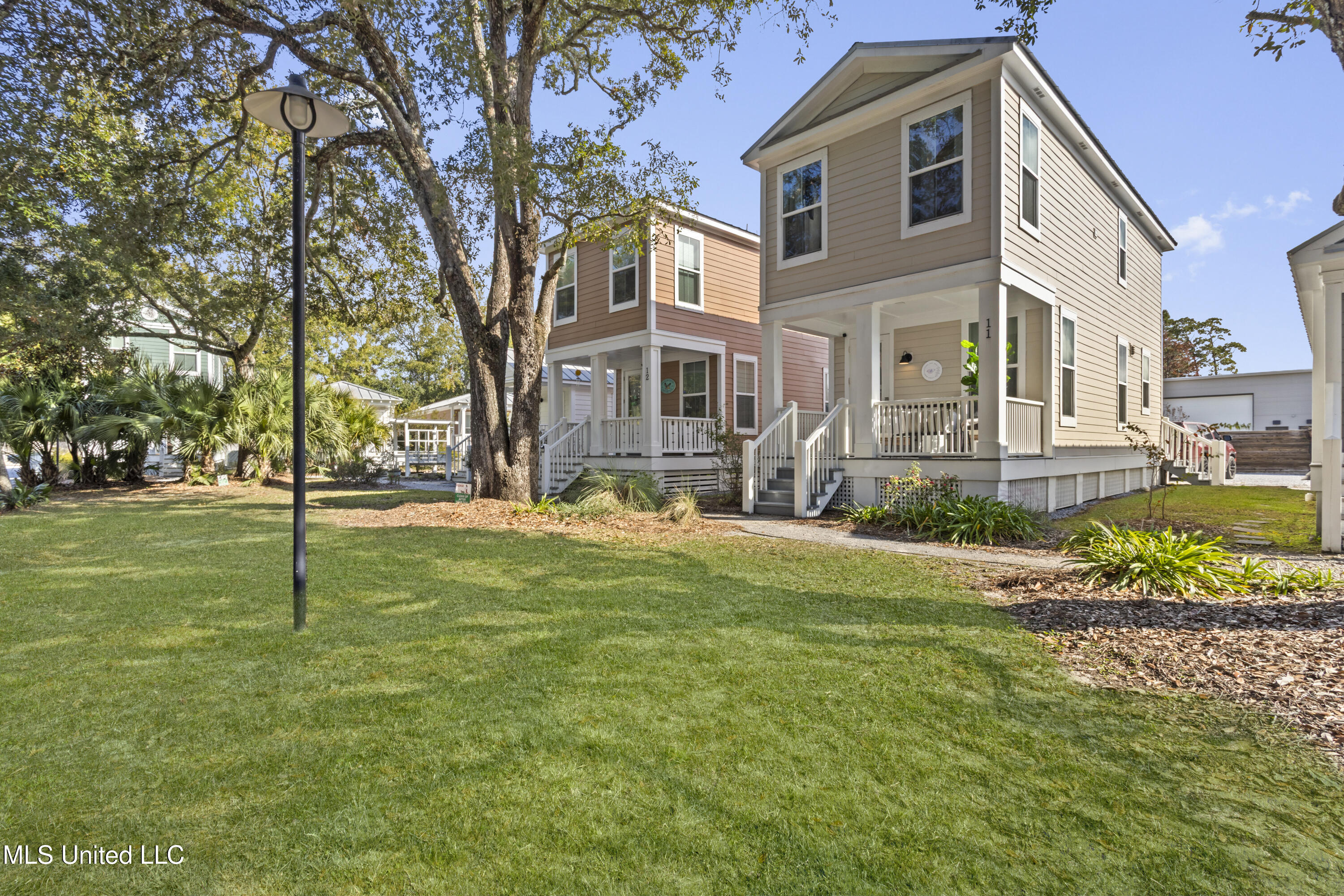 2207 Government Street Property Photo 3