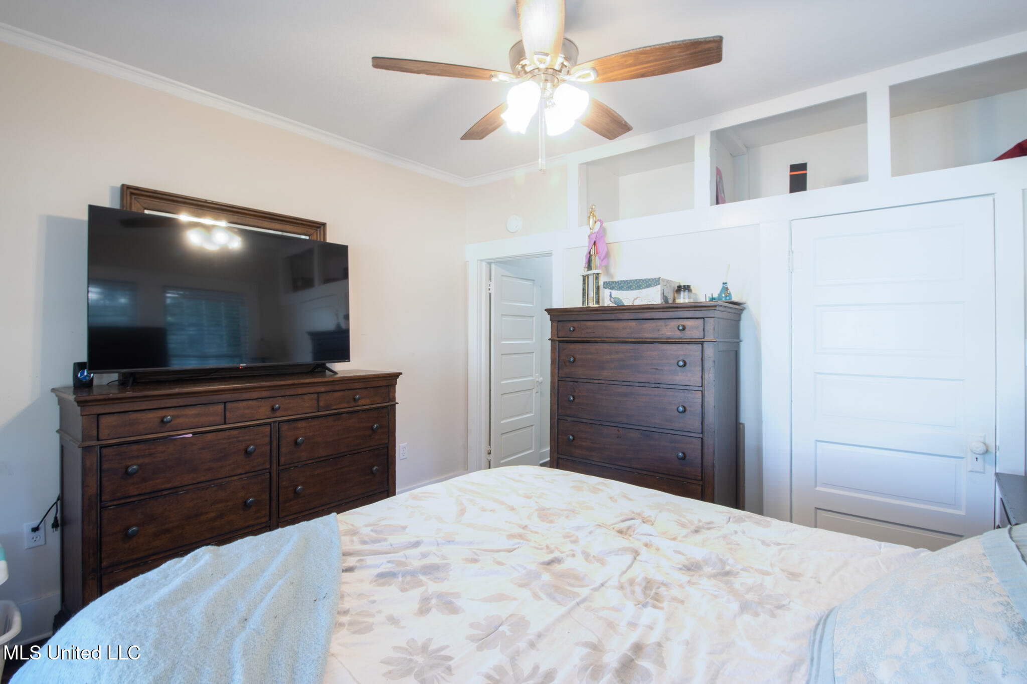 258 Querens Avenue Property Photo 17