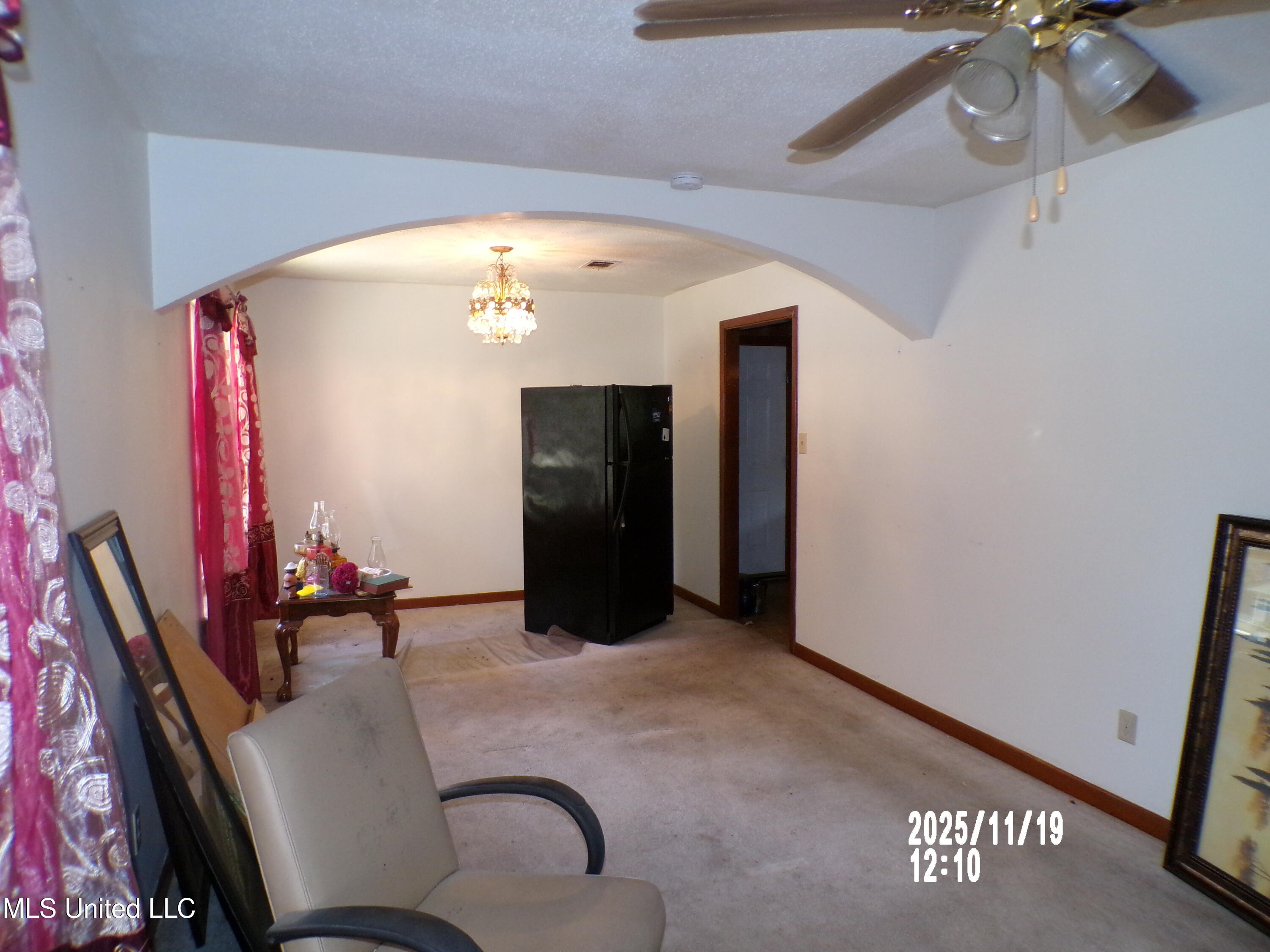 487 Silver Ridge Avenue Property Photo 23